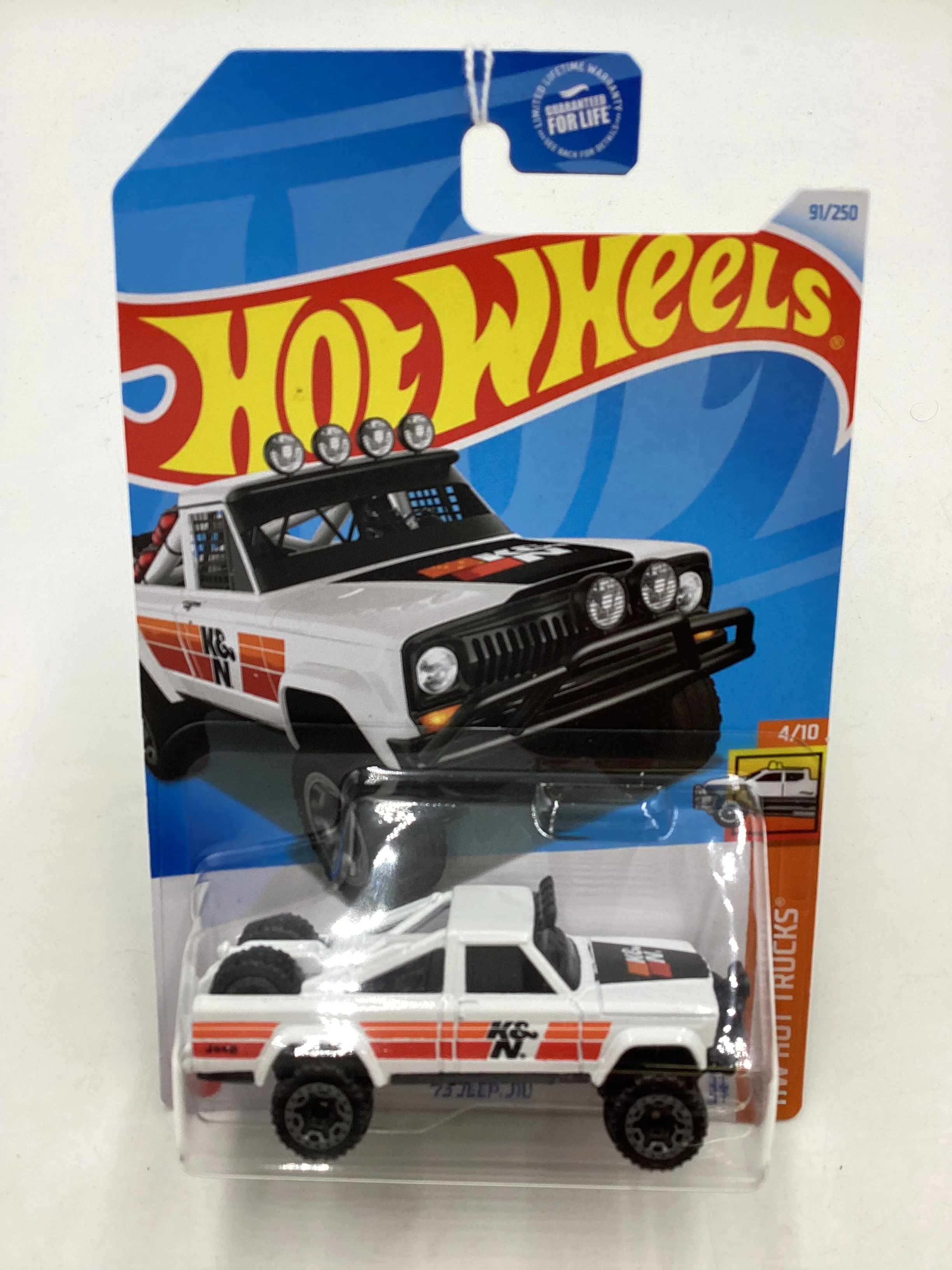 2024 Hot Wheels #91 73 Jeep J10 White - Image 2