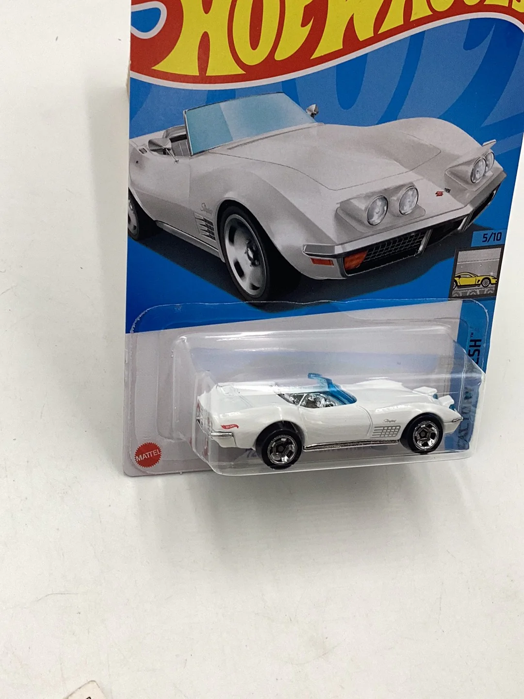 2024 Hot Wheels B case #47 72 Stingray Convertible 5D - Image 3