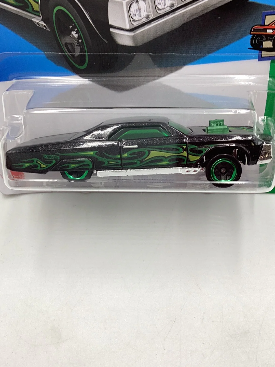 2024 Hot Wheels E case #113 Layin Lowrider 9H - Image 3