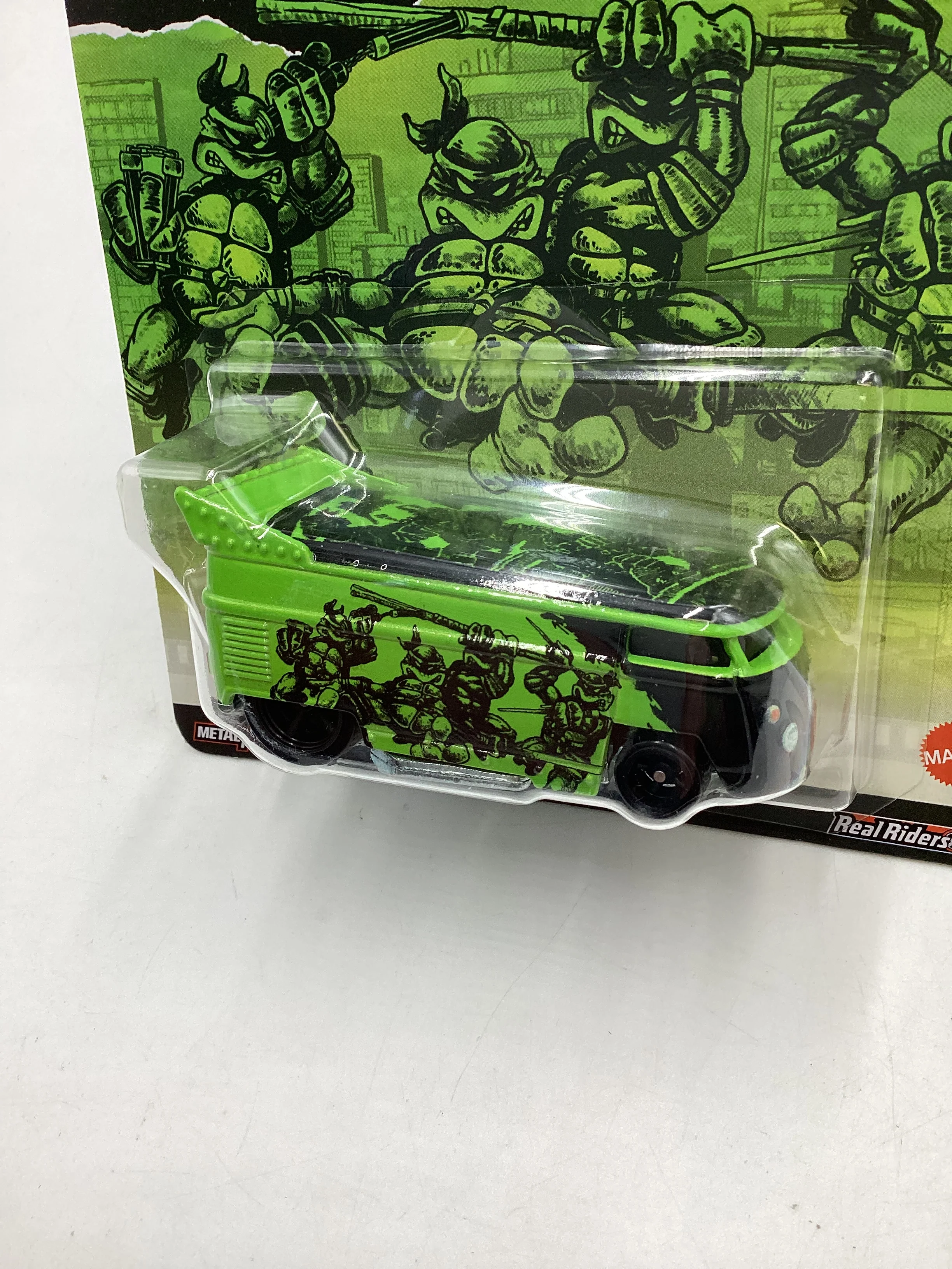 2024 Hot wheels Pop Culture TMNT Volkswagen Drag Bus 241D - Image 4