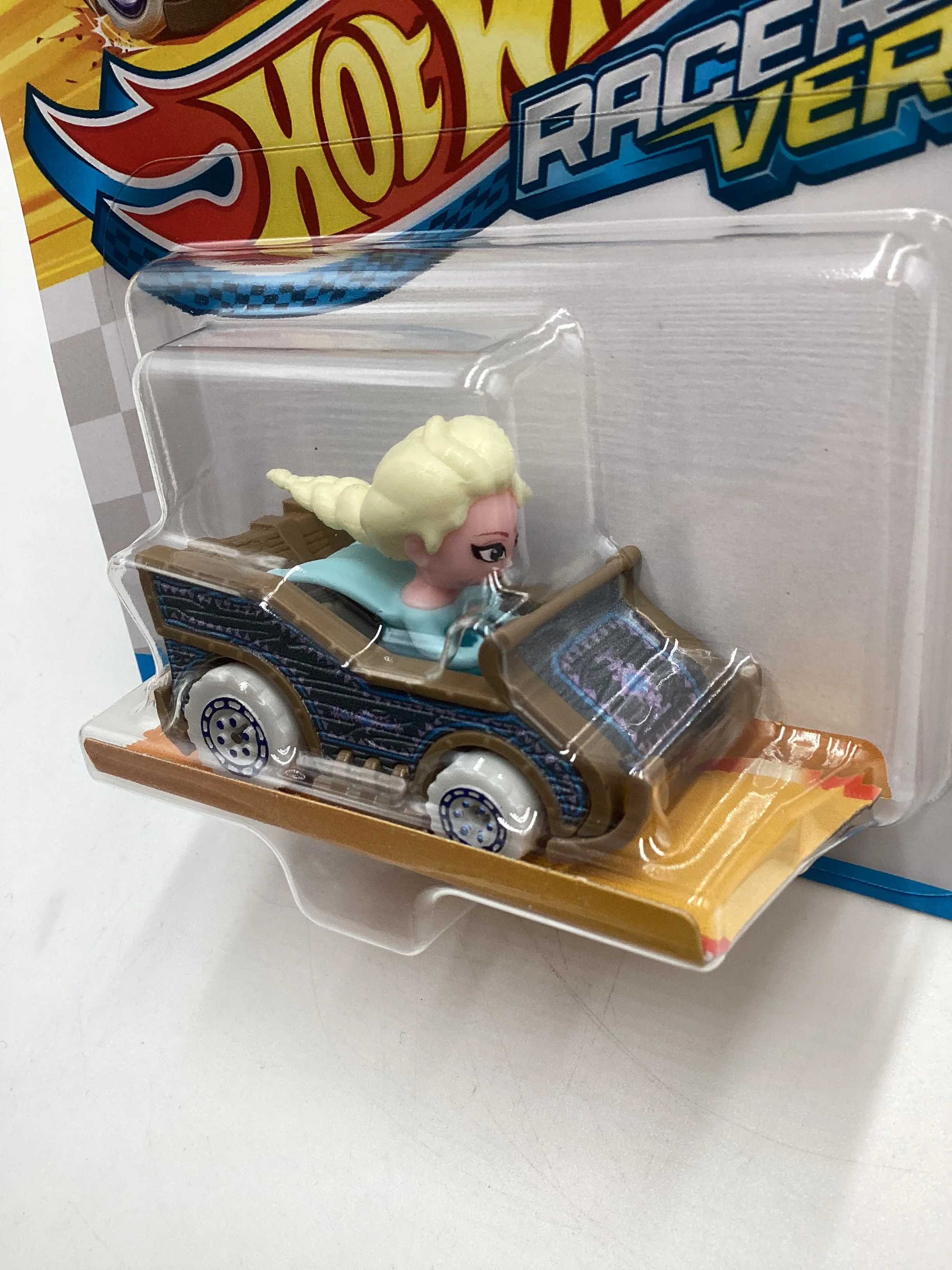 2024 Hot Wheels Racer Verse Elsa 115E - Image 4