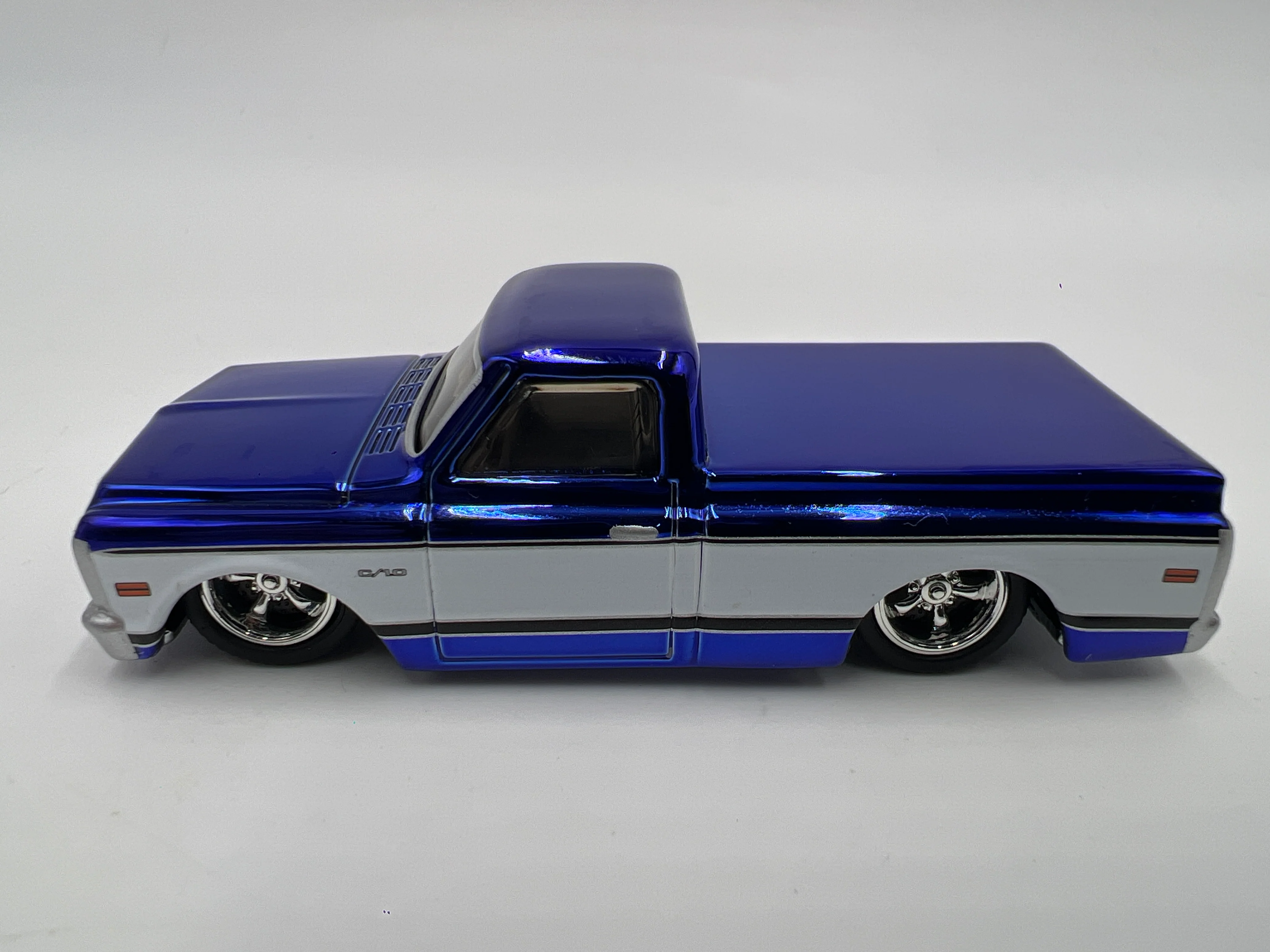 2024 Hot Wheels RLC 1969 Chevrolet C-10 Blue - Image 5