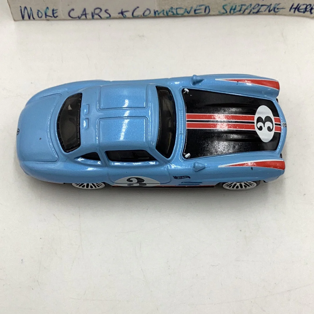 2024 hot wheels Series 1 Mystery Models #3 Mercedes - Image 4