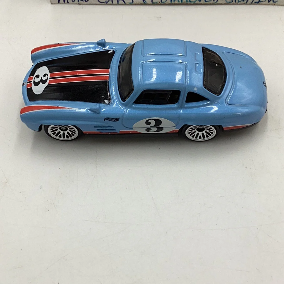 2024 hot wheels Series 1 Mystery Models #3 Mercedes - Image 5