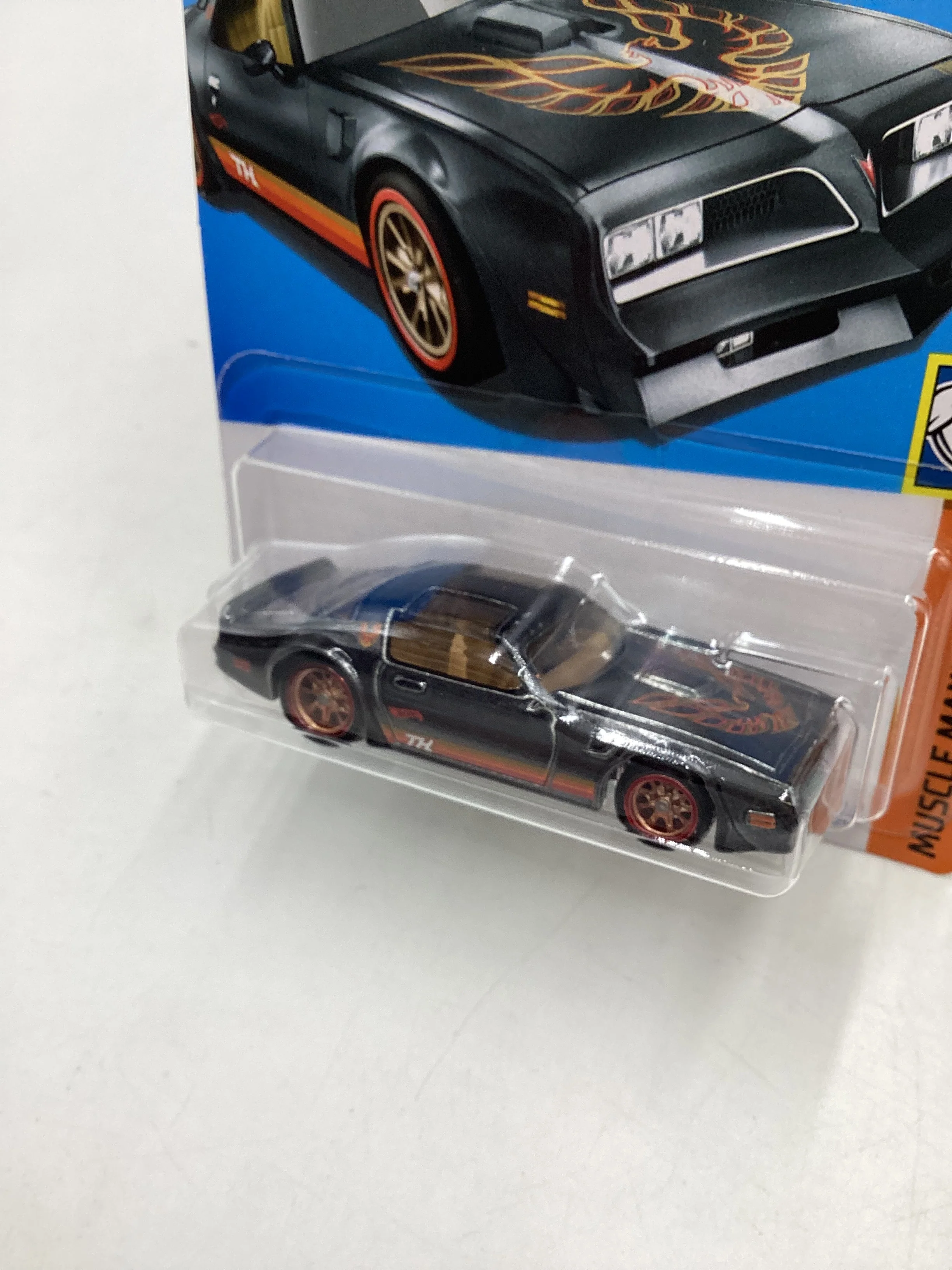 2024 Hot Wheels Super Treasure Hunt #206 77 Pontiac Firebird T/A Black with protector - Image 4
