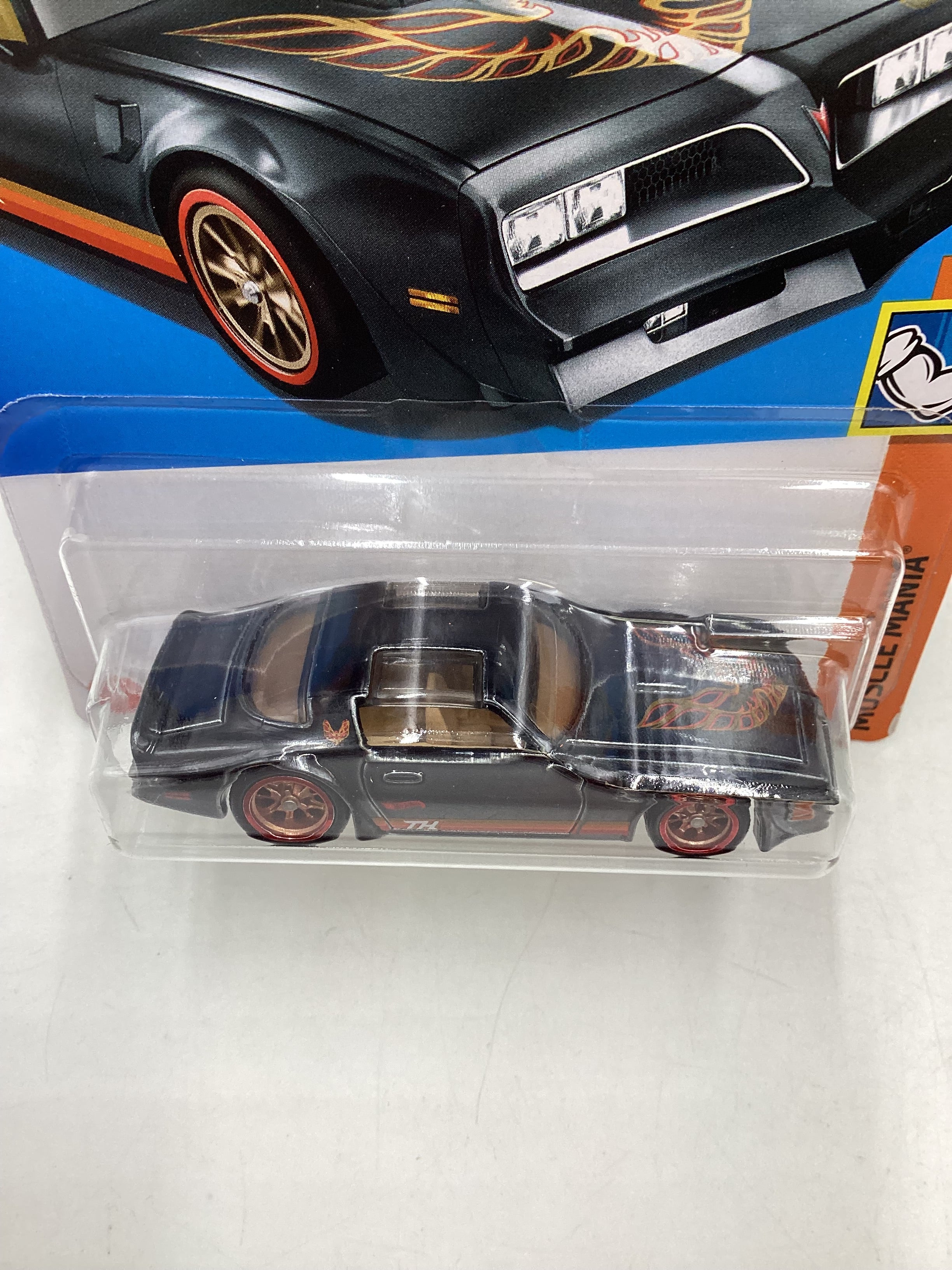 2024 Hot Wheels Super Treasure Hunt #206 77 Pontiac Firebird T/A Black with protector - Image 6