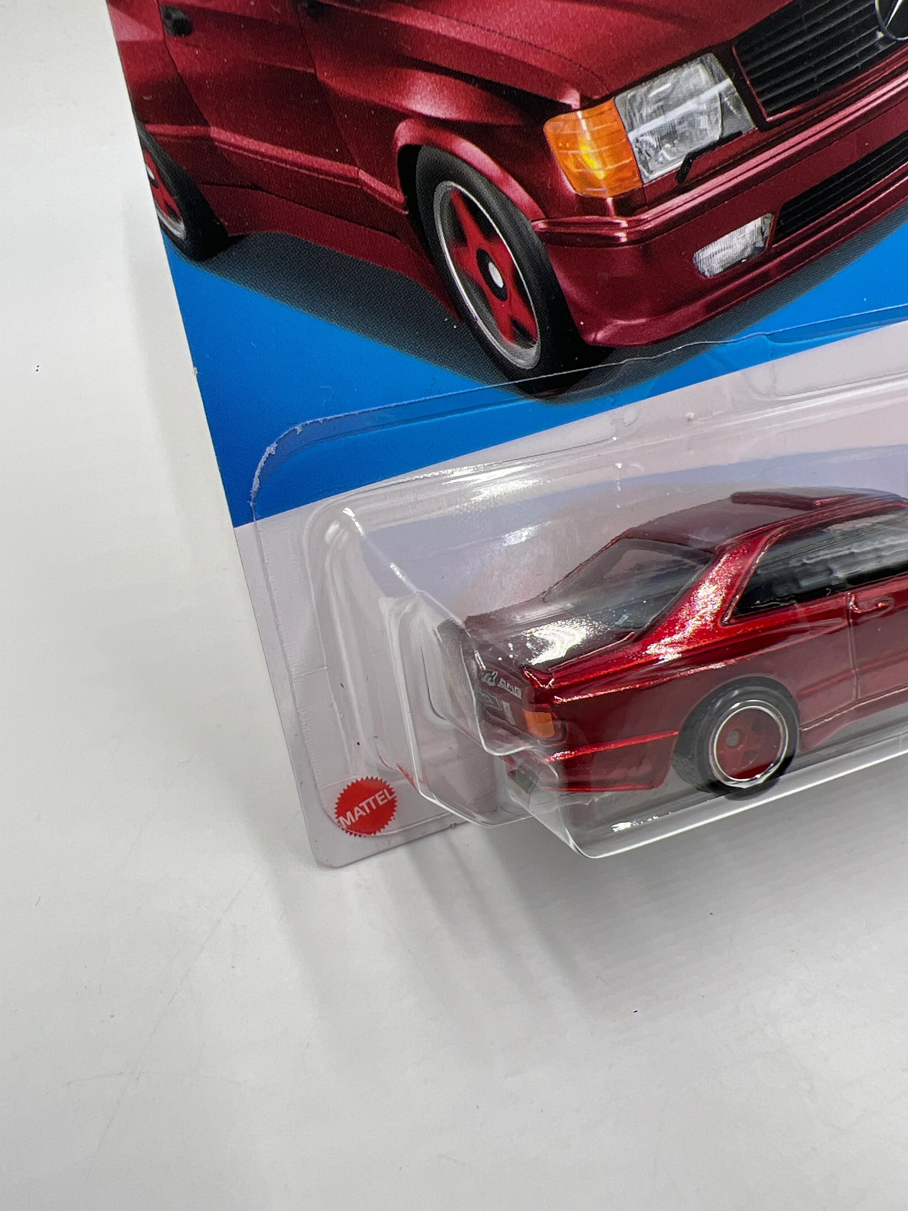 2024 Hot Wheels Super Treasure Hunt #82 89 Mercedes-Benz 560 SEC AMG Red W/Protector - Image 4