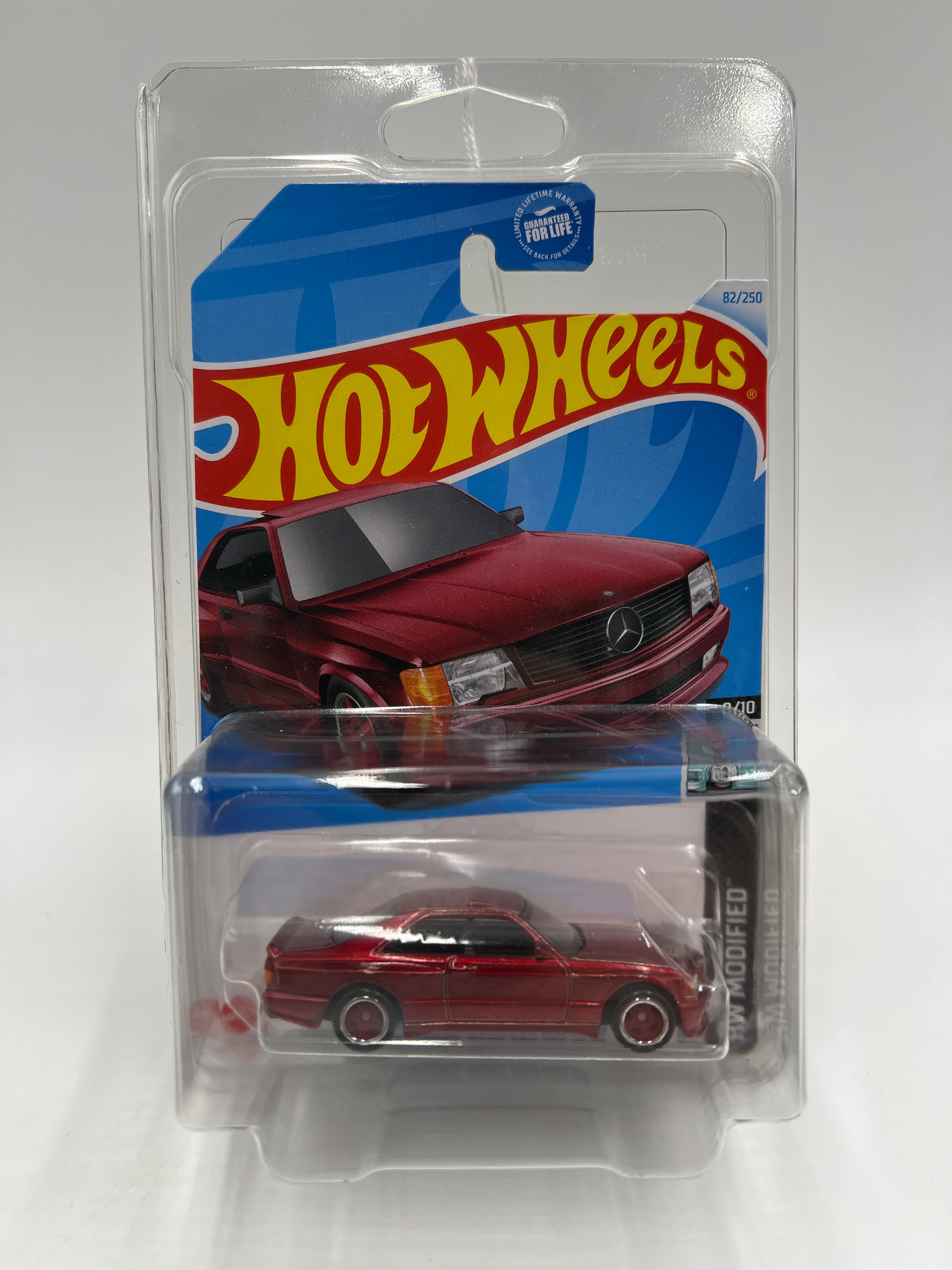 2024 Hot Wheels Super Treasure Hunt #82 89 Mercedes-Benz 560 SEC AMG Red W/Protector - Image 7