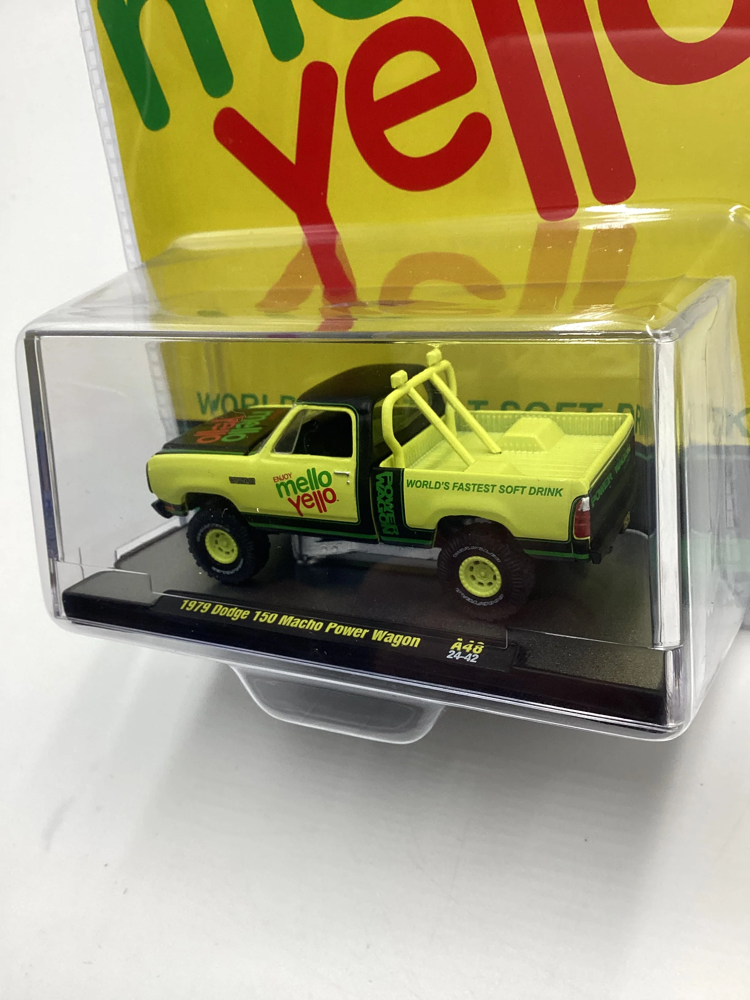 2024 M2 MACHINES Mellow Yellow 1979 Dodge 150 Macho Power Wagon Yellow A48 203G - Image 4