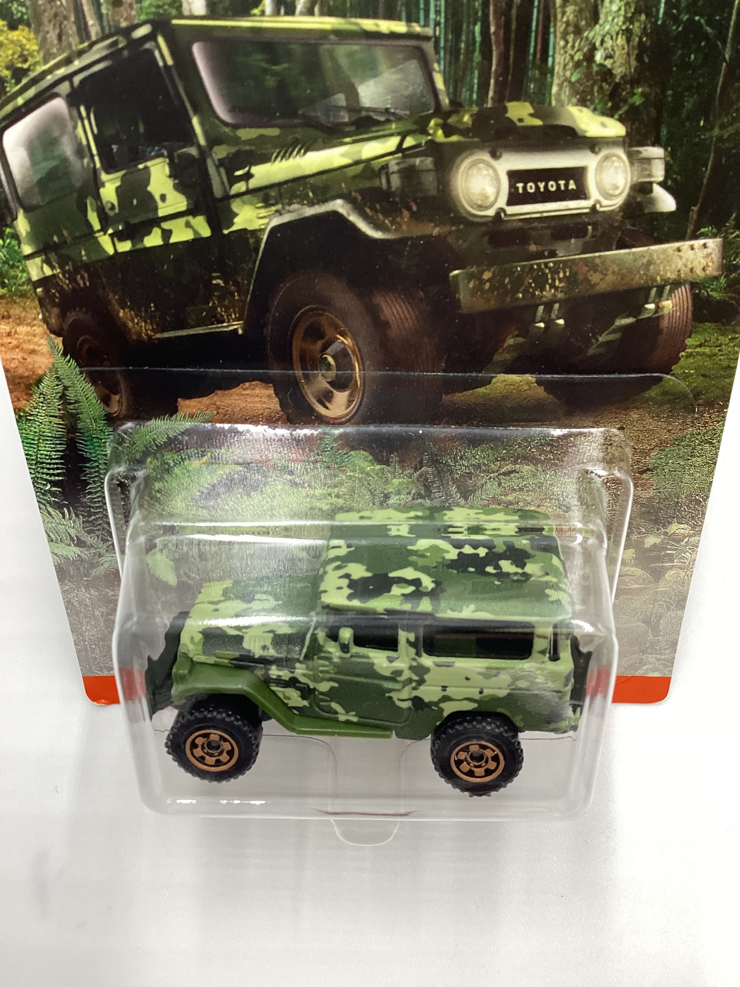 2024 Matchbox Camouflage Series Toyota Land Cruiser FJ40 Green 161A - Image 6
