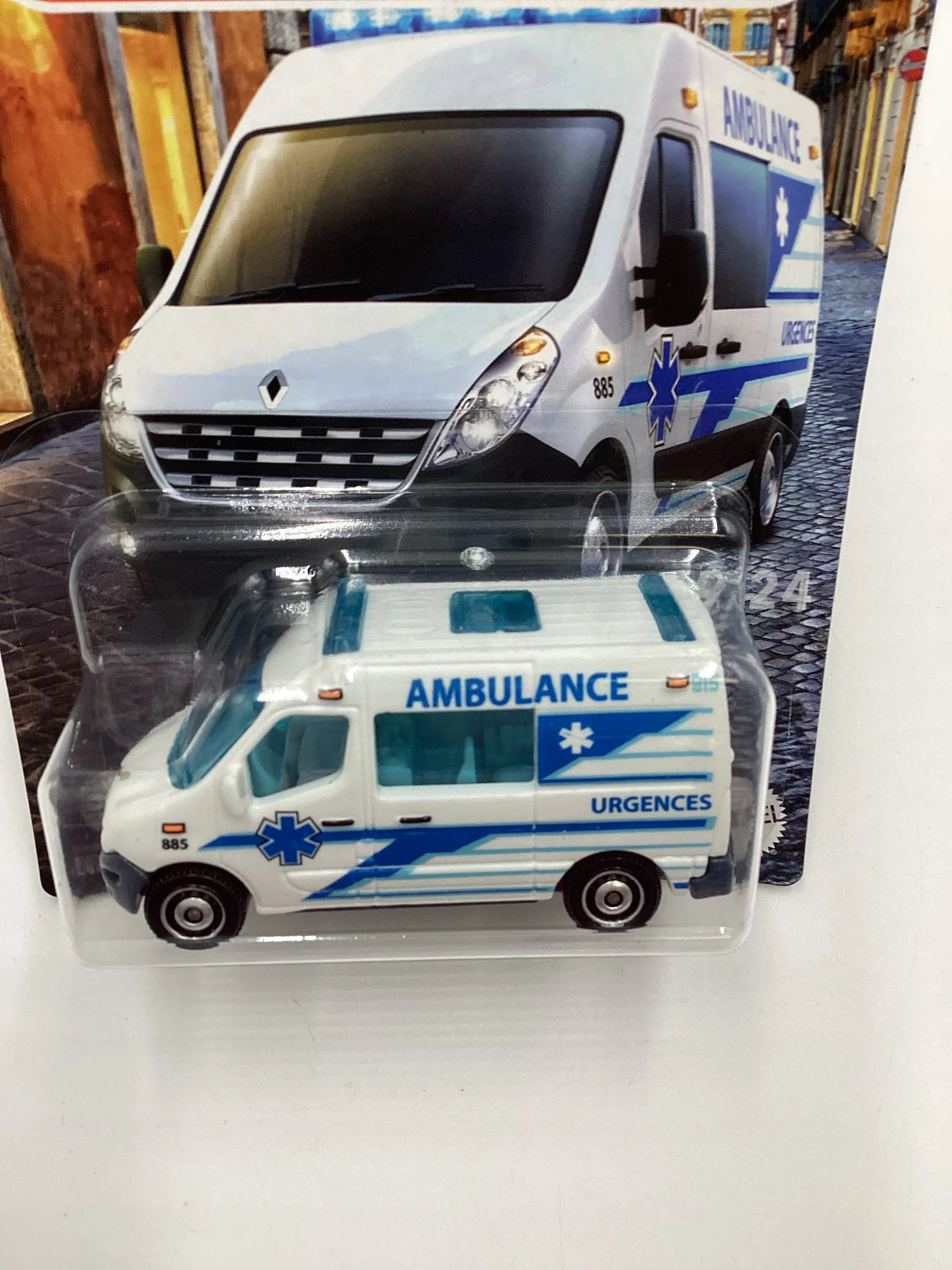 2024 Matchbox European Streets #19 Renault Master Ambulance White 165G - Image 6