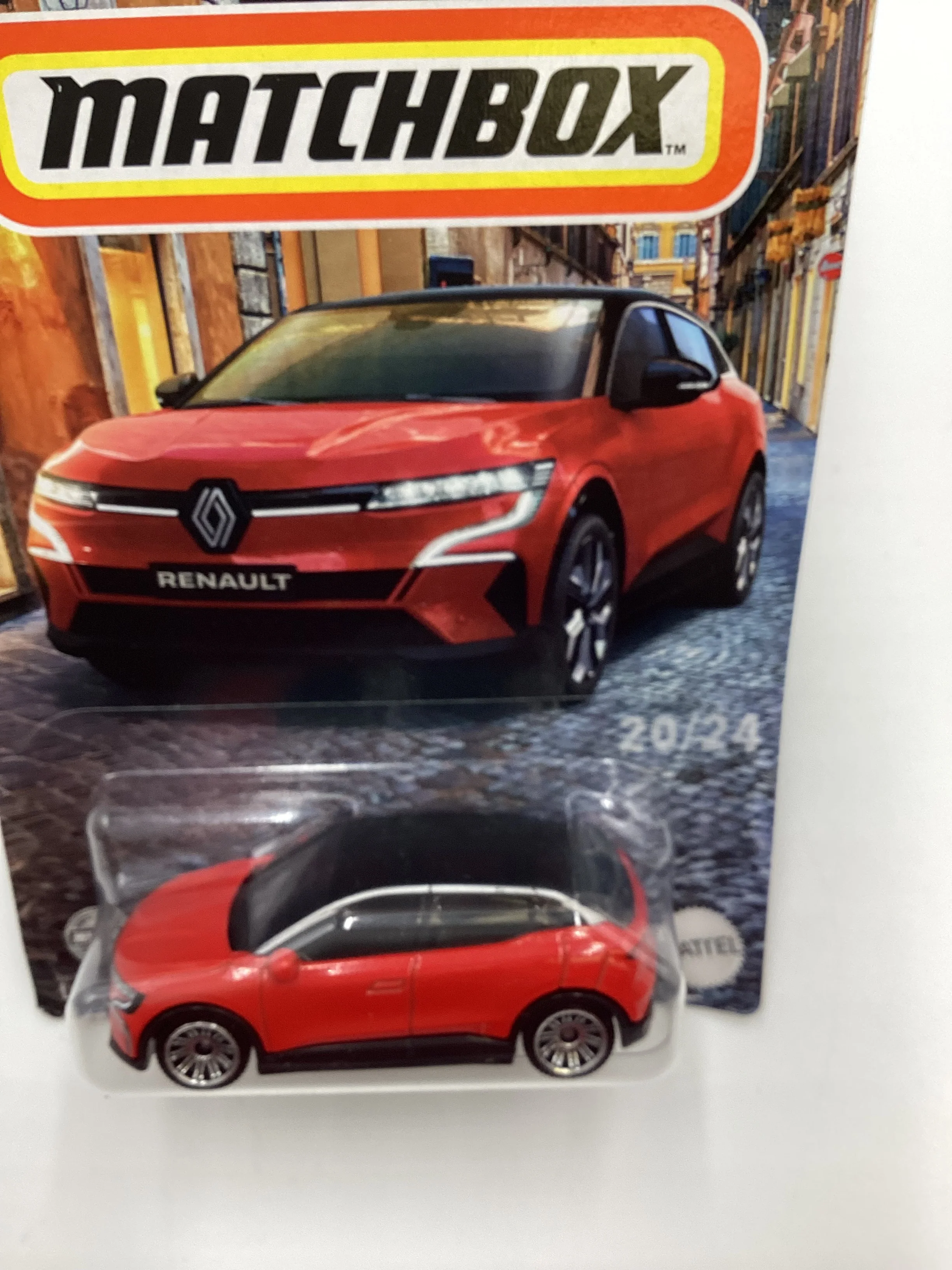 2024 Matchbox European Streets #20 2022 Renault Megane Red 160G - Image 6