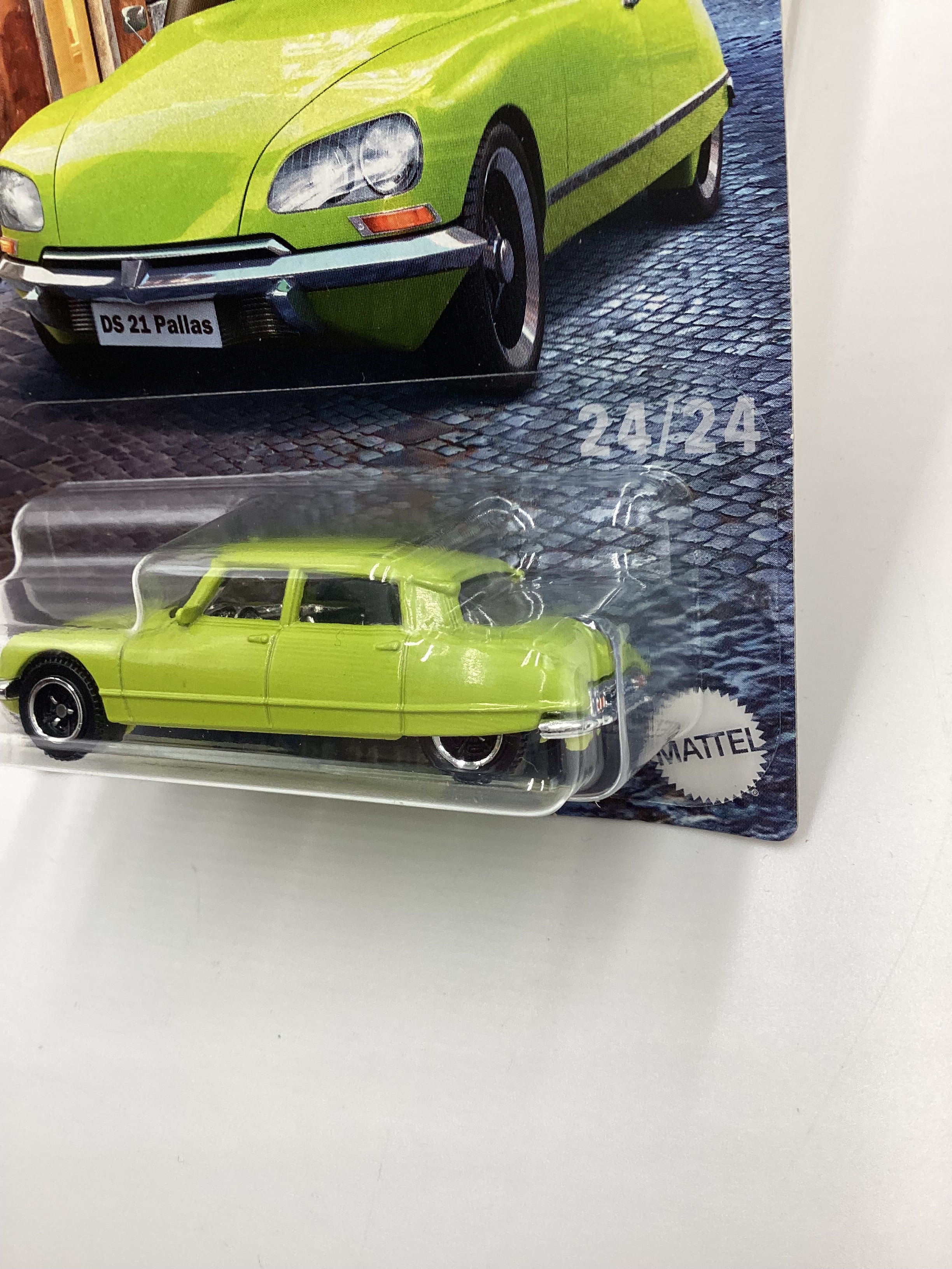 2024 Matchbox European Streets #24 1968 DS 21 Pallas Green 158H - Image 4