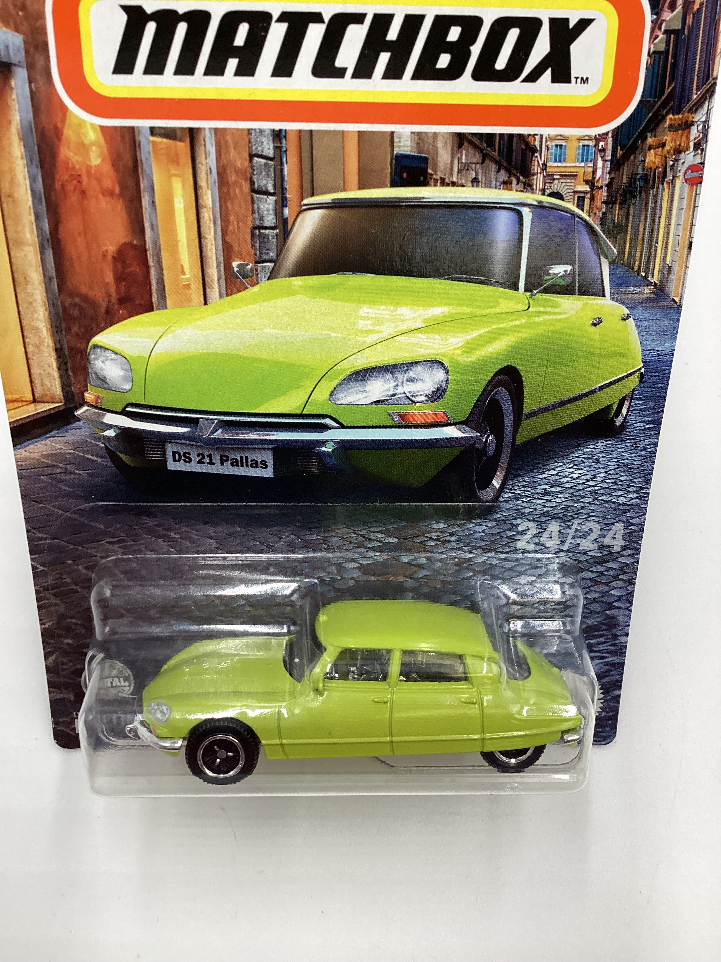 2024 Matchbox European Streets #24 1968 DS 21 Pallas Green 158H - Image 6