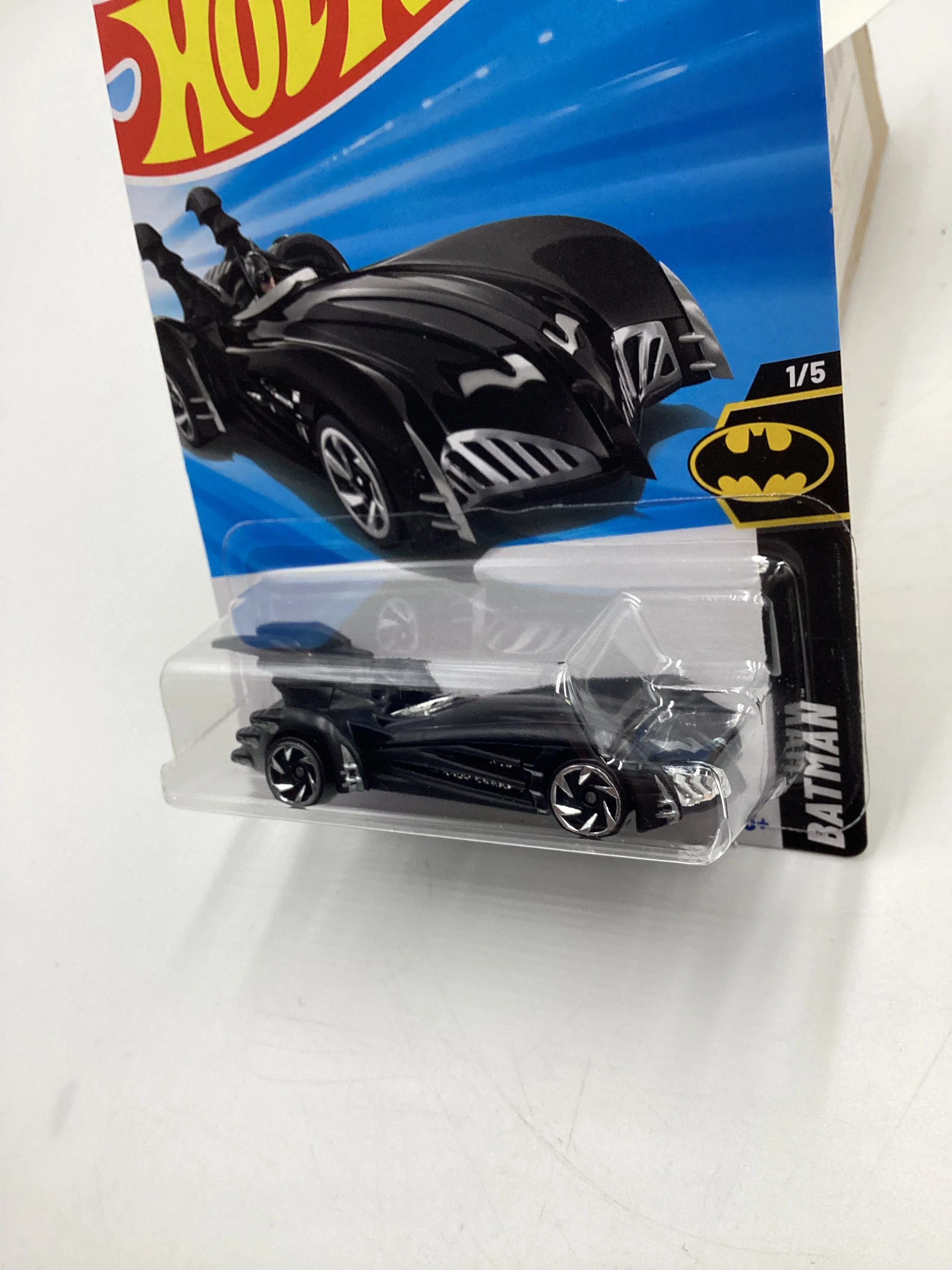 2025 Hot Wheels B case #2 Batman & Robin Batmobile 118A - Image 4