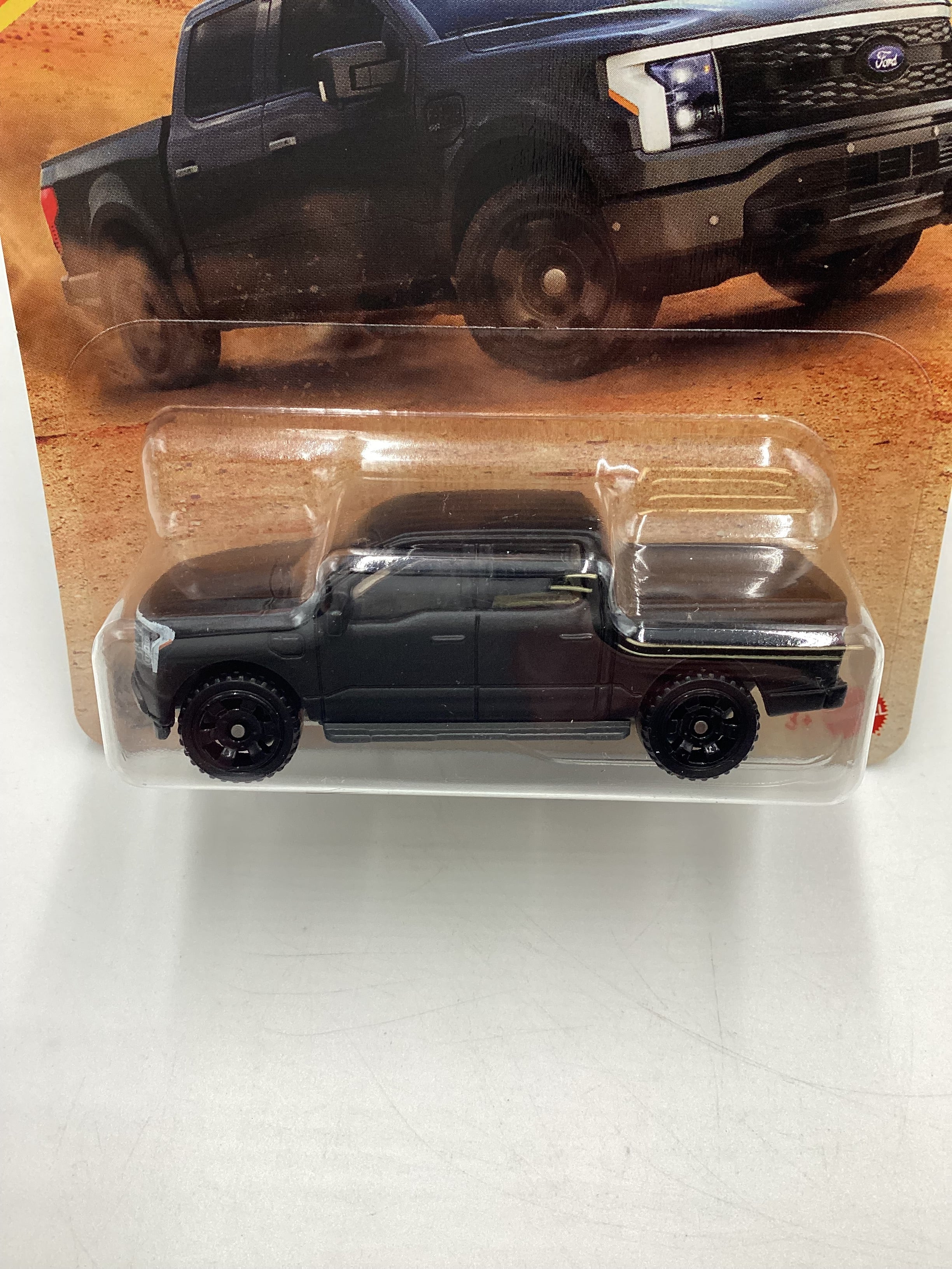 2025 Matchbox #28 2022 Ford F-150 Lightning Matte Black 213D - Image 3