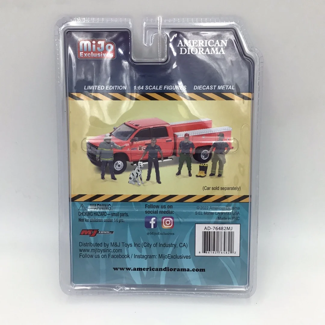 American Diorama MiJo exclusive 1:64 scale figures Firefighter department diecast metal - Image 3