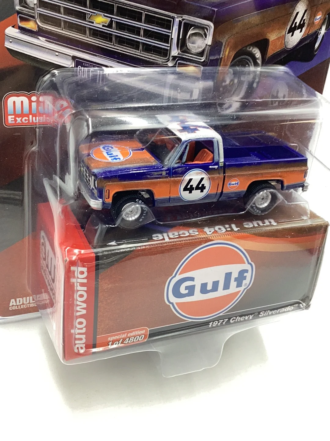 Auto world mijo exclusive 1977 Chevy Silverado Gulf 1 of 4800 186C - Image 3
