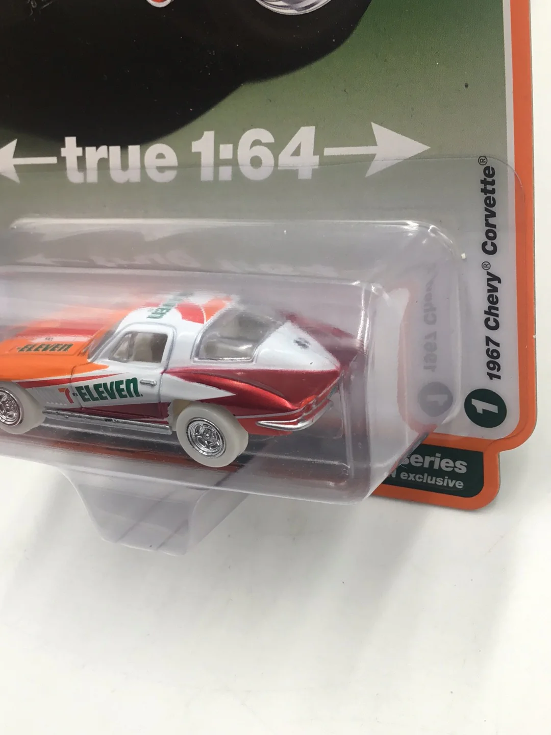 Auto world 7-Eleven 7-11 1967 Chevy Corvette ultra red chase - Image 4