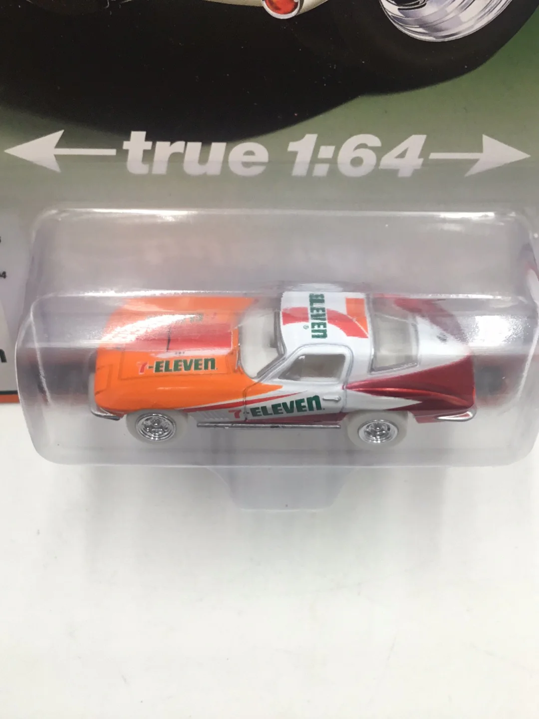 Auto world 7-Eleven 7-11 1967 Chevy Corvette ultra red chase - Image 5