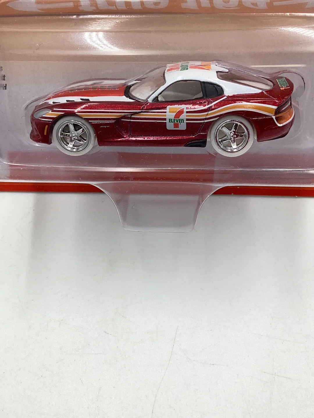 Auto world 7-Eleven 7-11 2012 Dodge Viper ultra red chase - Image 3