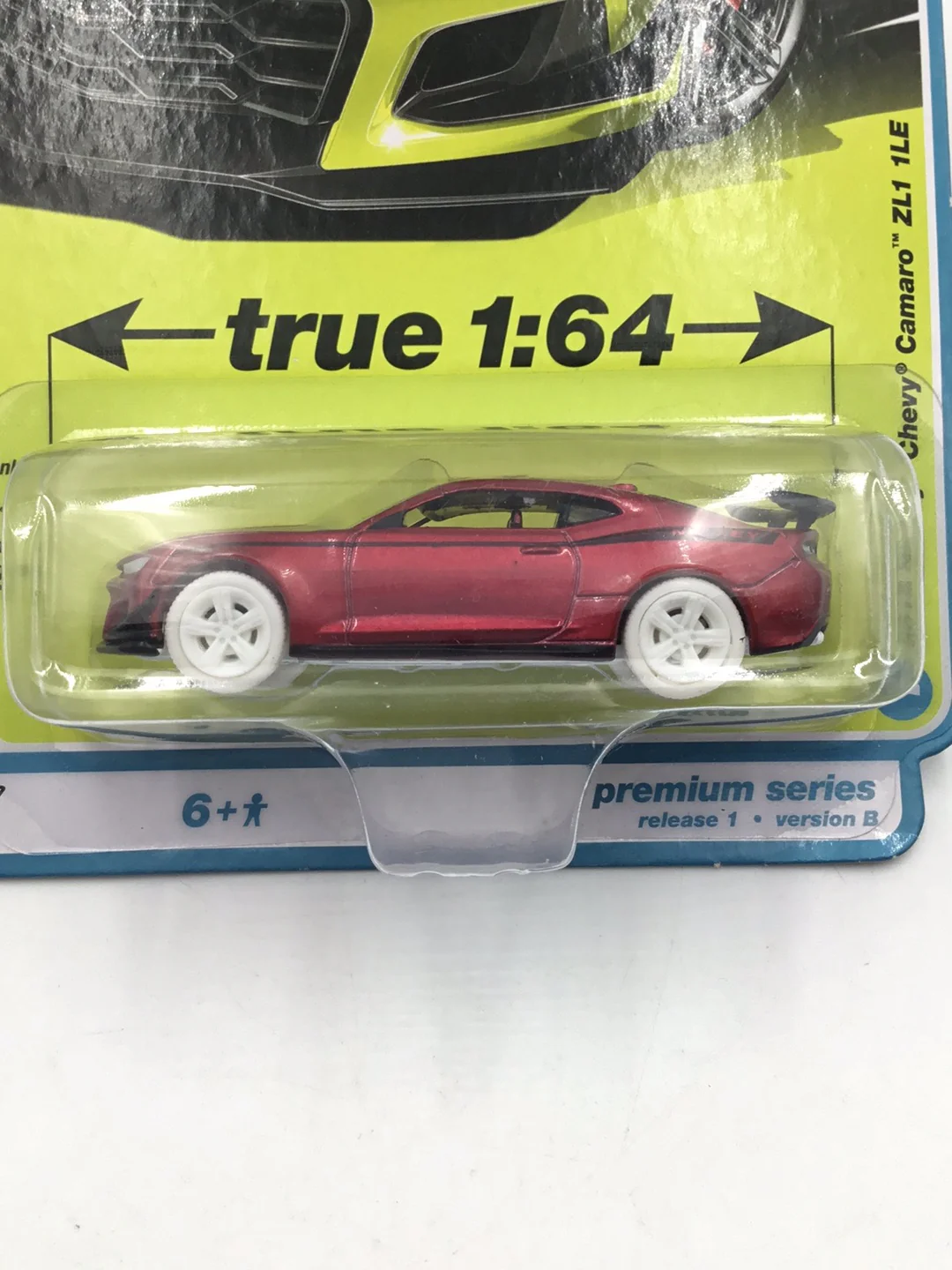 Auto world Modern Muscle 2019 Nickey Chevy Camaro ZL1 1LE ultra red chase - Image 2