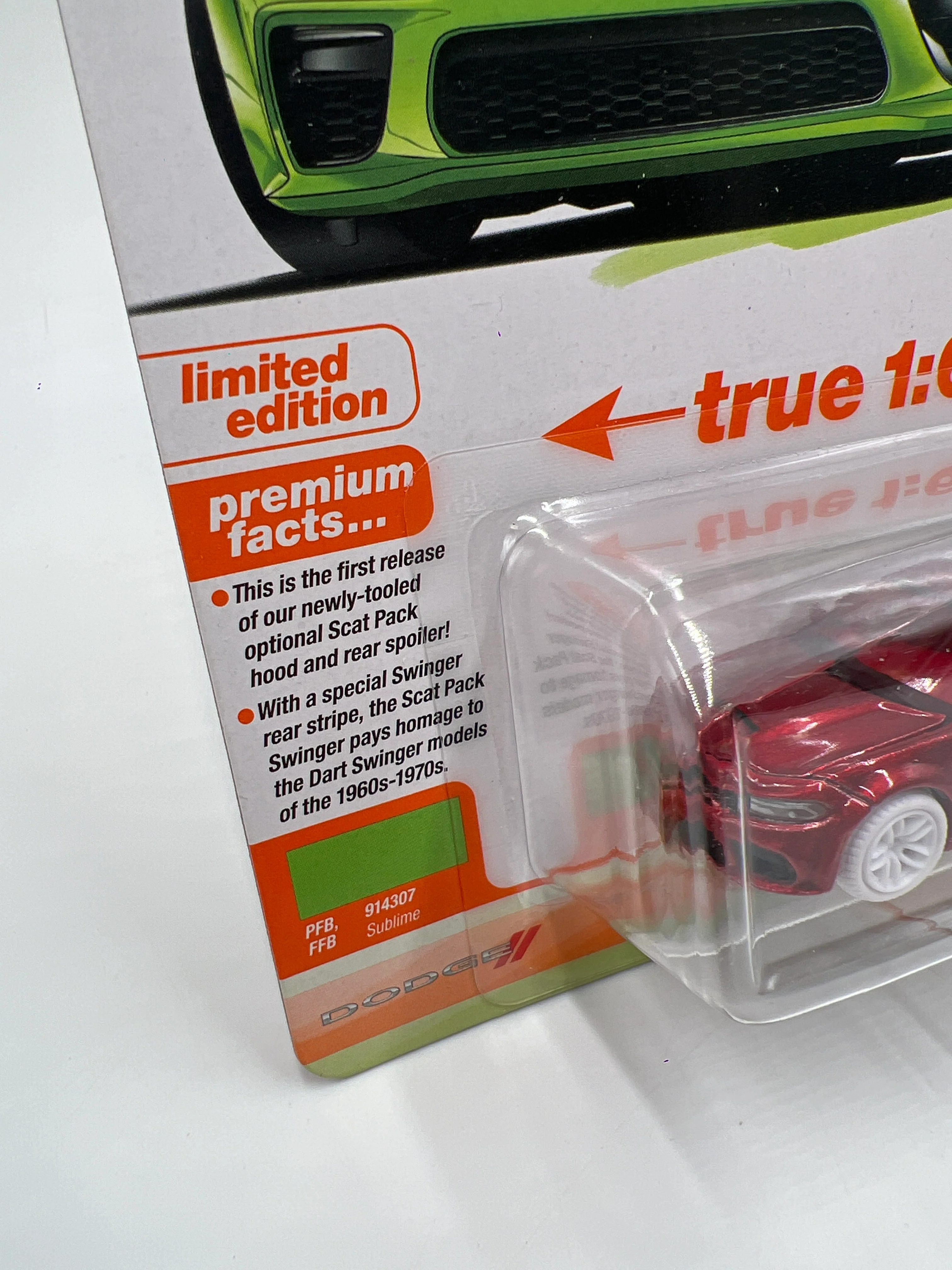 Auto World Modern Muscle Release 3 Version A Ultra Red CHASE 2023 Dodge Charger R/T Scat Pack Swinger - Image 4