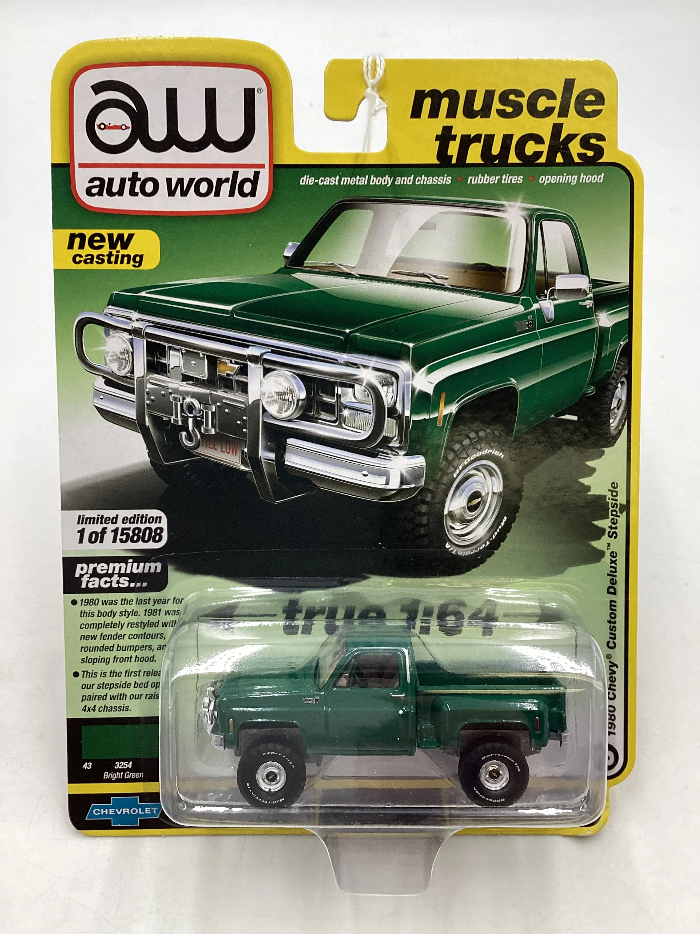 Auto World Muscle Trucks 1980 Chevy Custom Deluxe Stepside 185B - Image 2