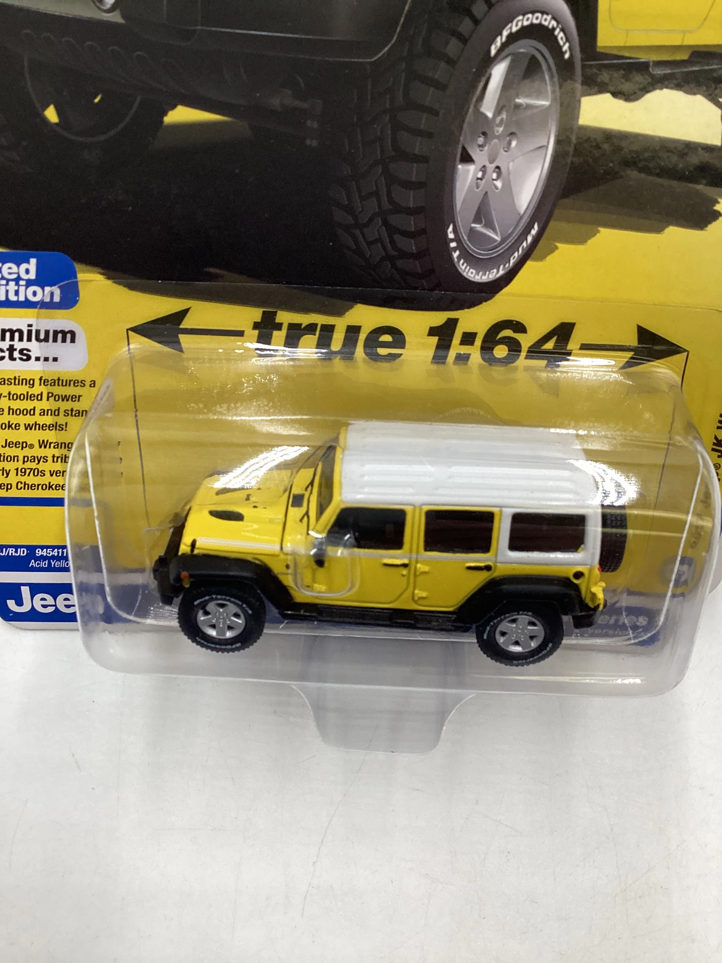Auto World Sport Utility 2017 Jeep JK Wrangler Chief Edition 182E - Image 6