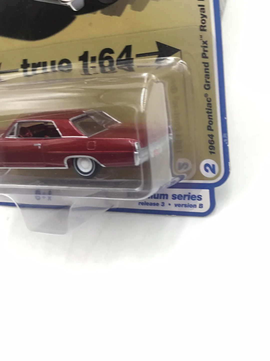 Auto world vintage muscle 1964 Pontiac Grand Prix Royal Bobcat version B Ultra Red Chase bad corner - Image 4