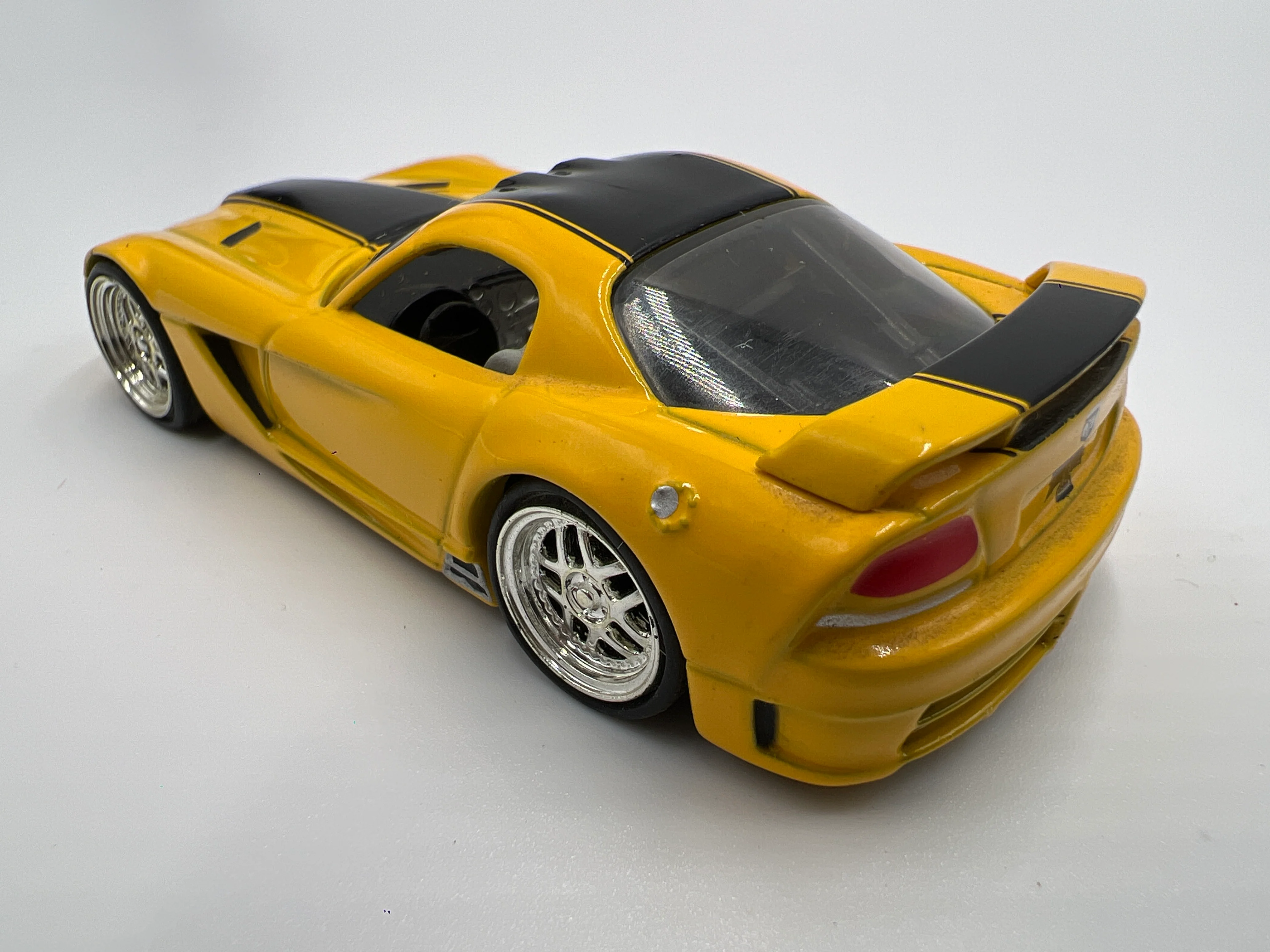 1 Badd Ride 2006 Dodge Viper SRT10 Yellow Loose - Image 3