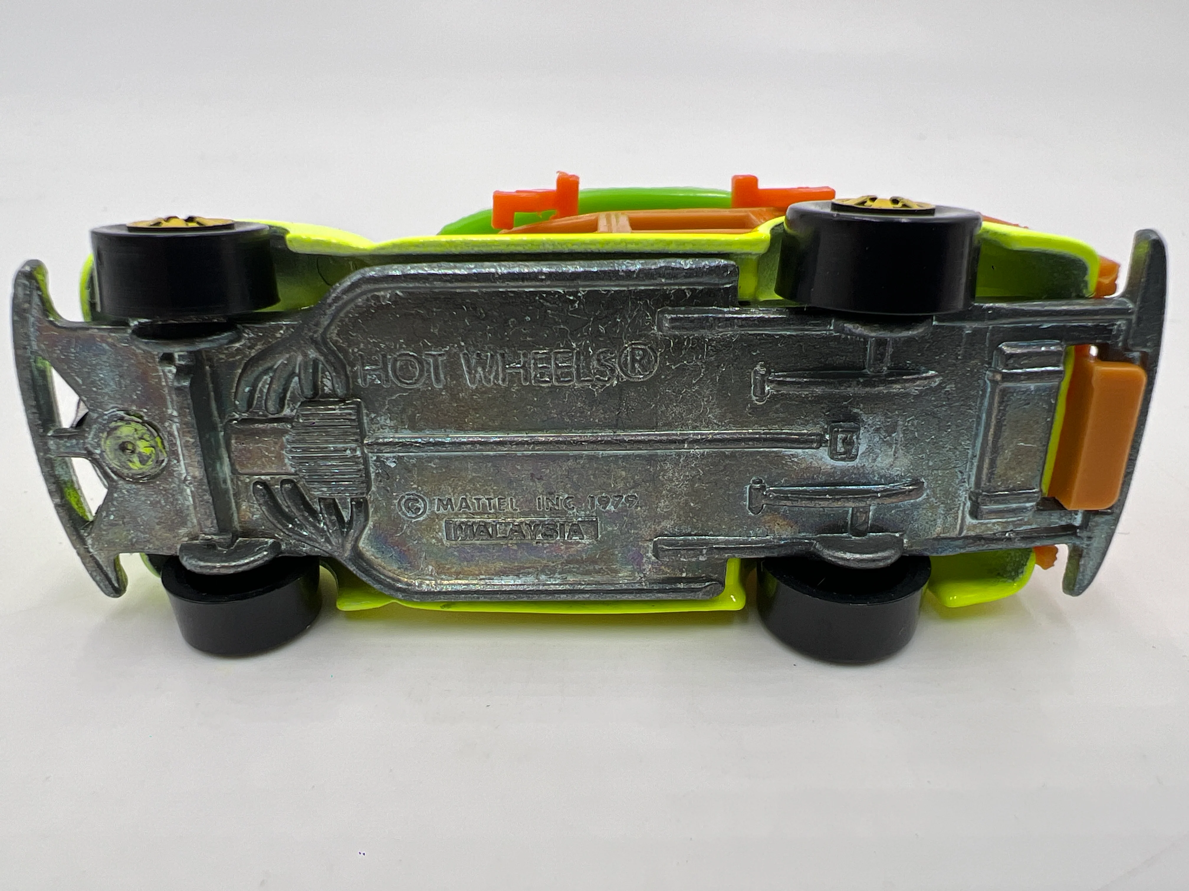 Hot Wheels Cal Customs 40s Ford Woodie W/Surf Rack Neon Loose - Image 7