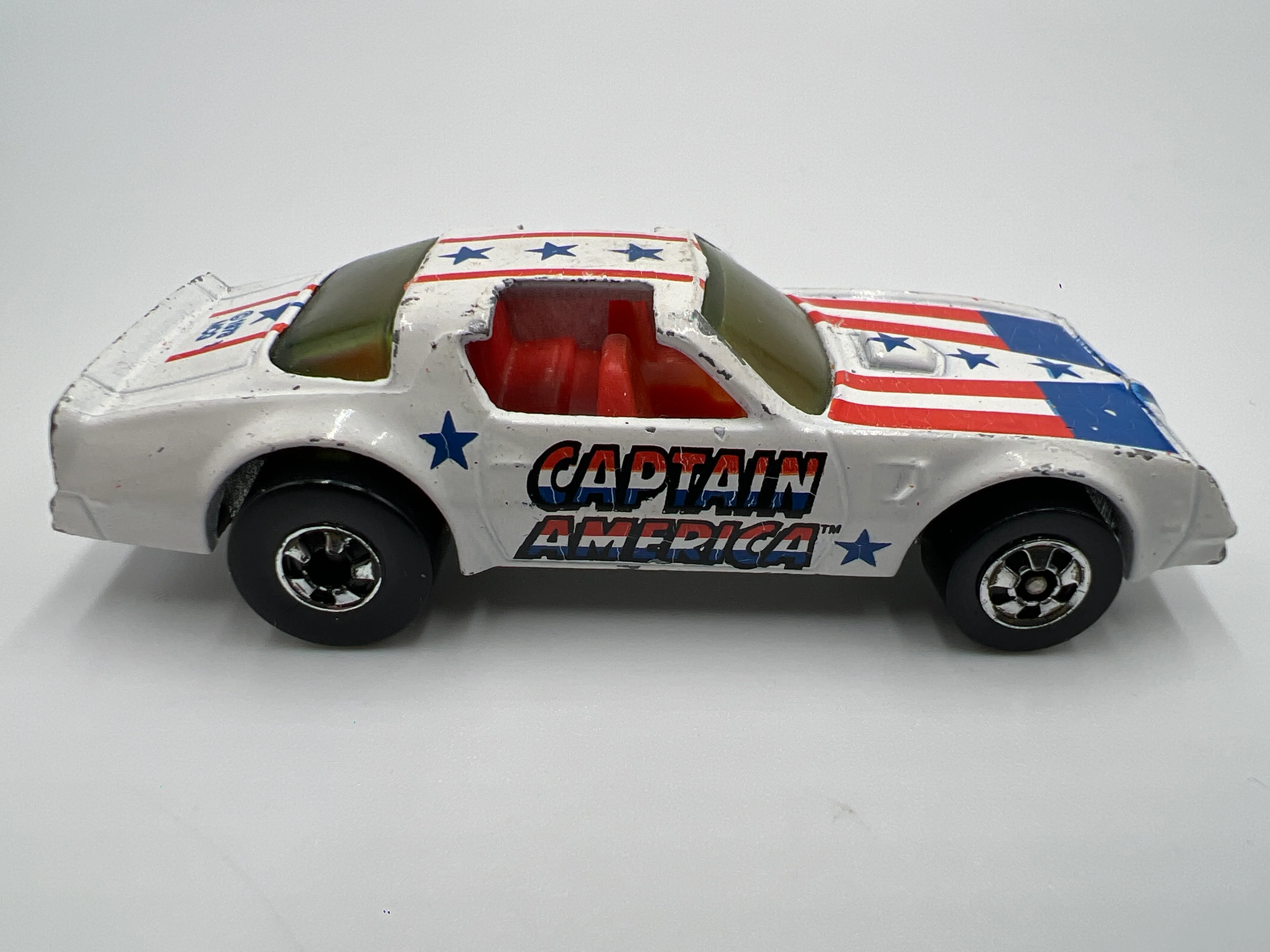 Hot Wheels 1/64 Blackwall Captain America Hot Bird White Loose - Image 3