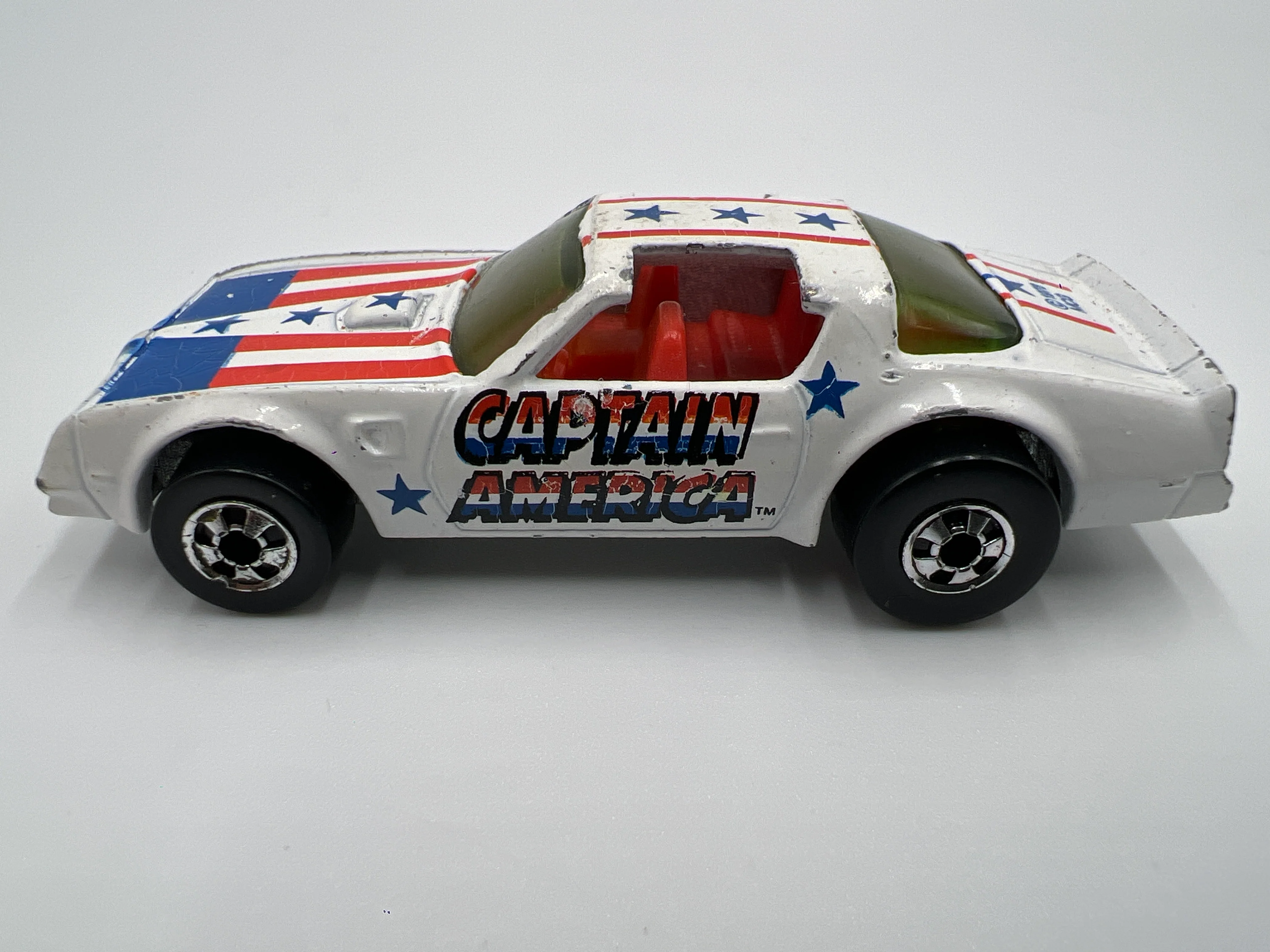 Hot Wheels 1/64 Blackwall Captain America Hot Bird White Loose - Image 4