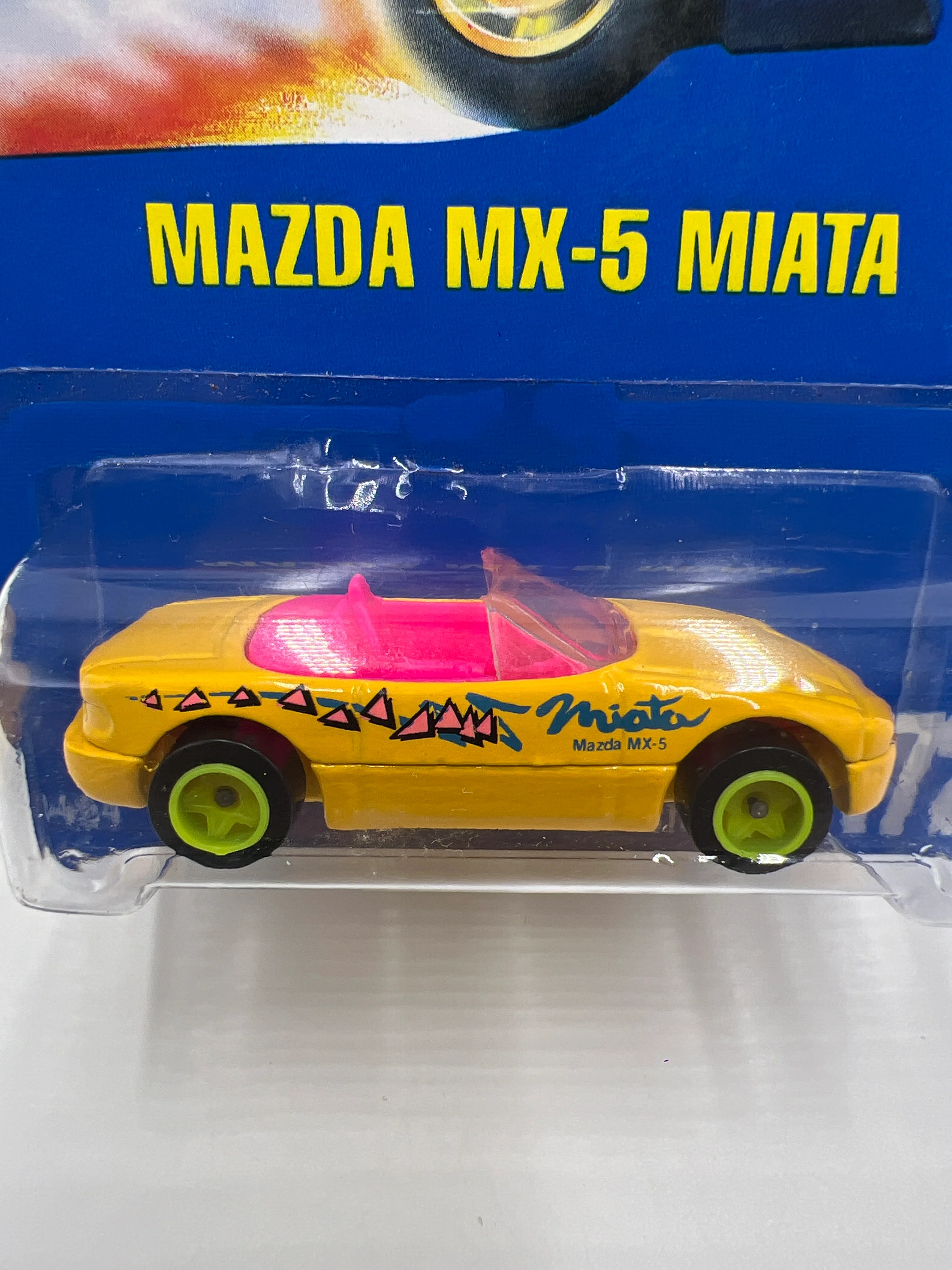 1991 Hot Wheels Collector #172 Mazda MX-5 Miata Yellow W/Lime Wheels 240B - Image 2