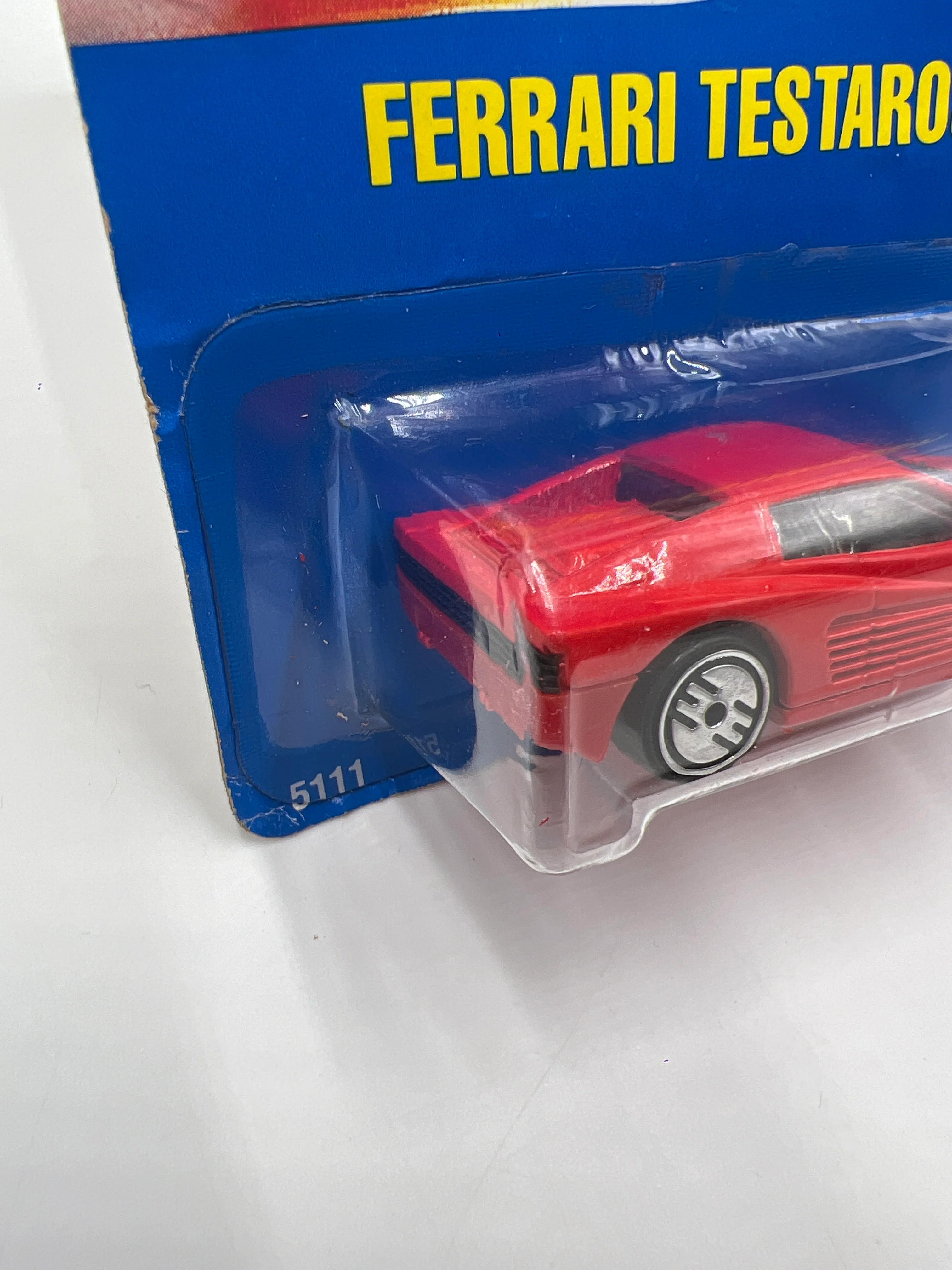 1991 Hot Wheels #35 Ferrari Testarossa Red W/Black Interior *Bad Card* - Image 5
