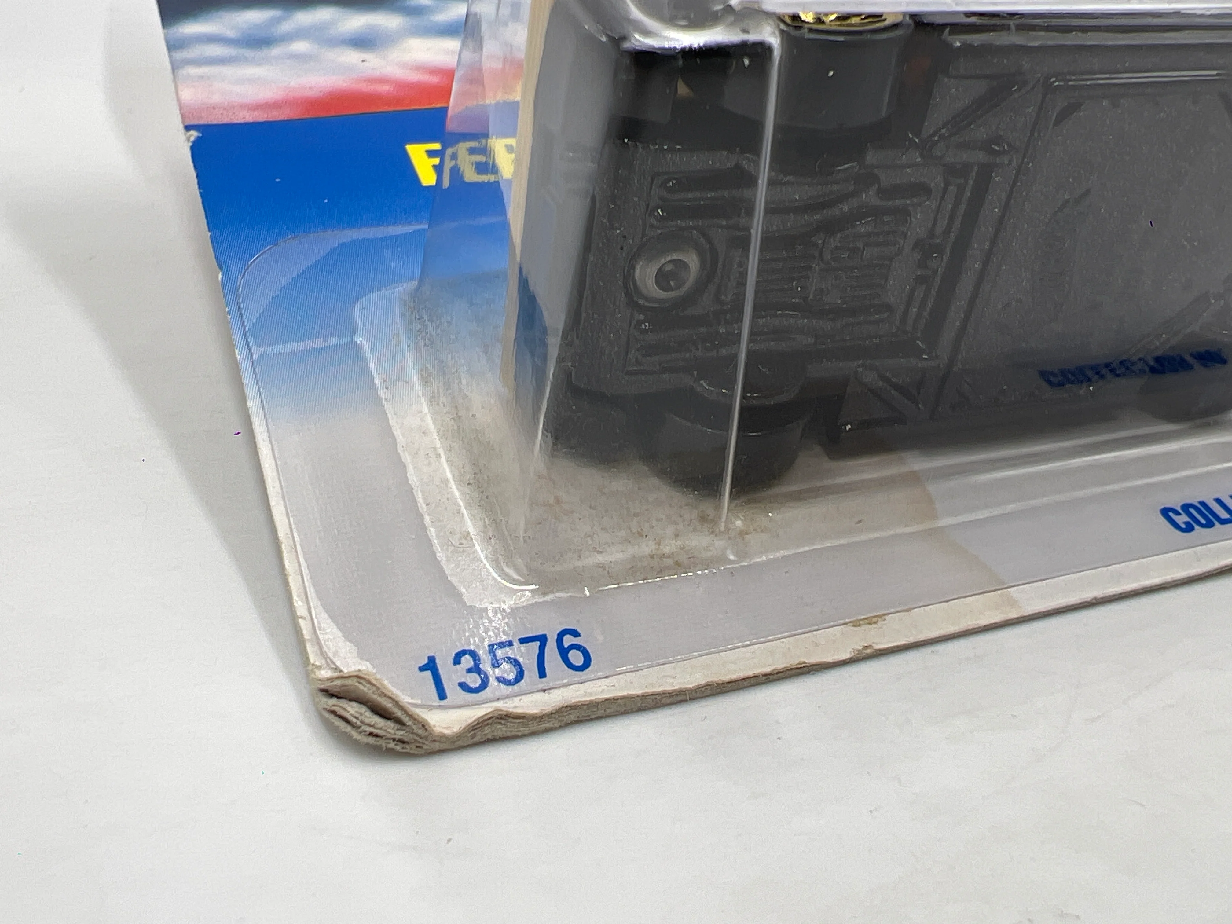1992 Hot Wheels Gold Metal Speed #35 Ferrari Testarossa Black Mesh Wheels Card Not Perfect SR - Image 6