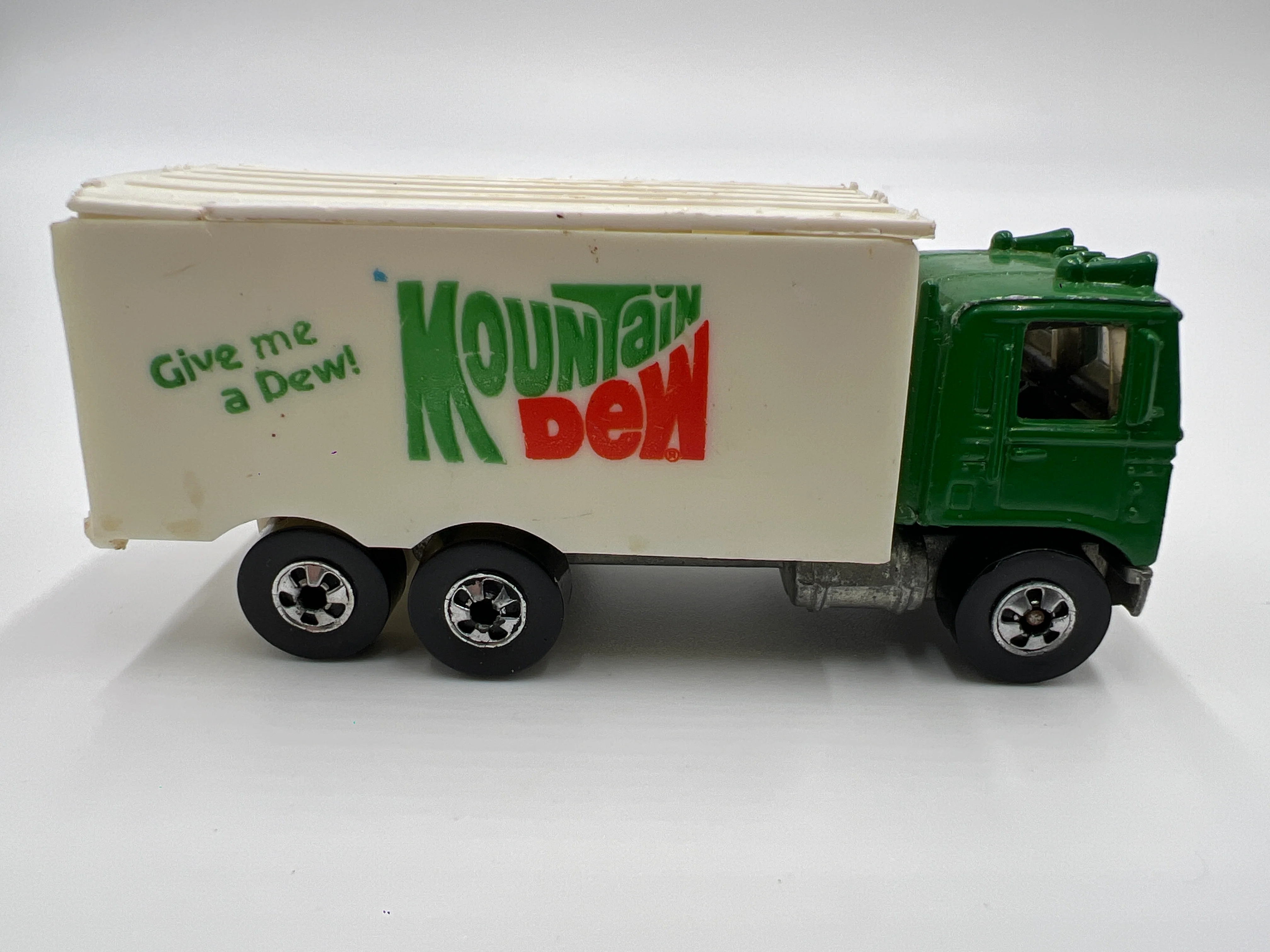 Hot Wheels Blackwall Mountain Dew Hiway Hauler Green Cab Loose - Image 5