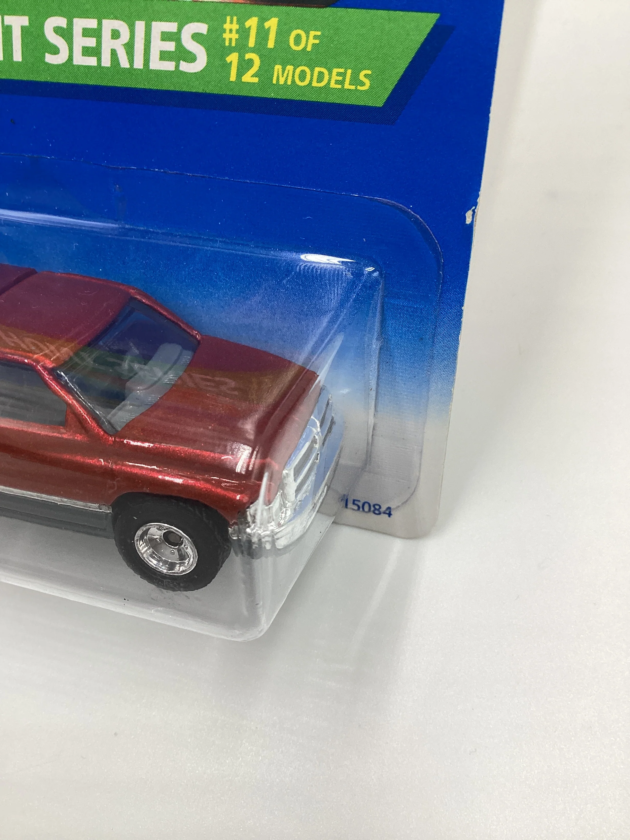 1996 Hot Wheels Treasure Hunt #438 Dodge Ram 1500 Red W/Protector - Image 4