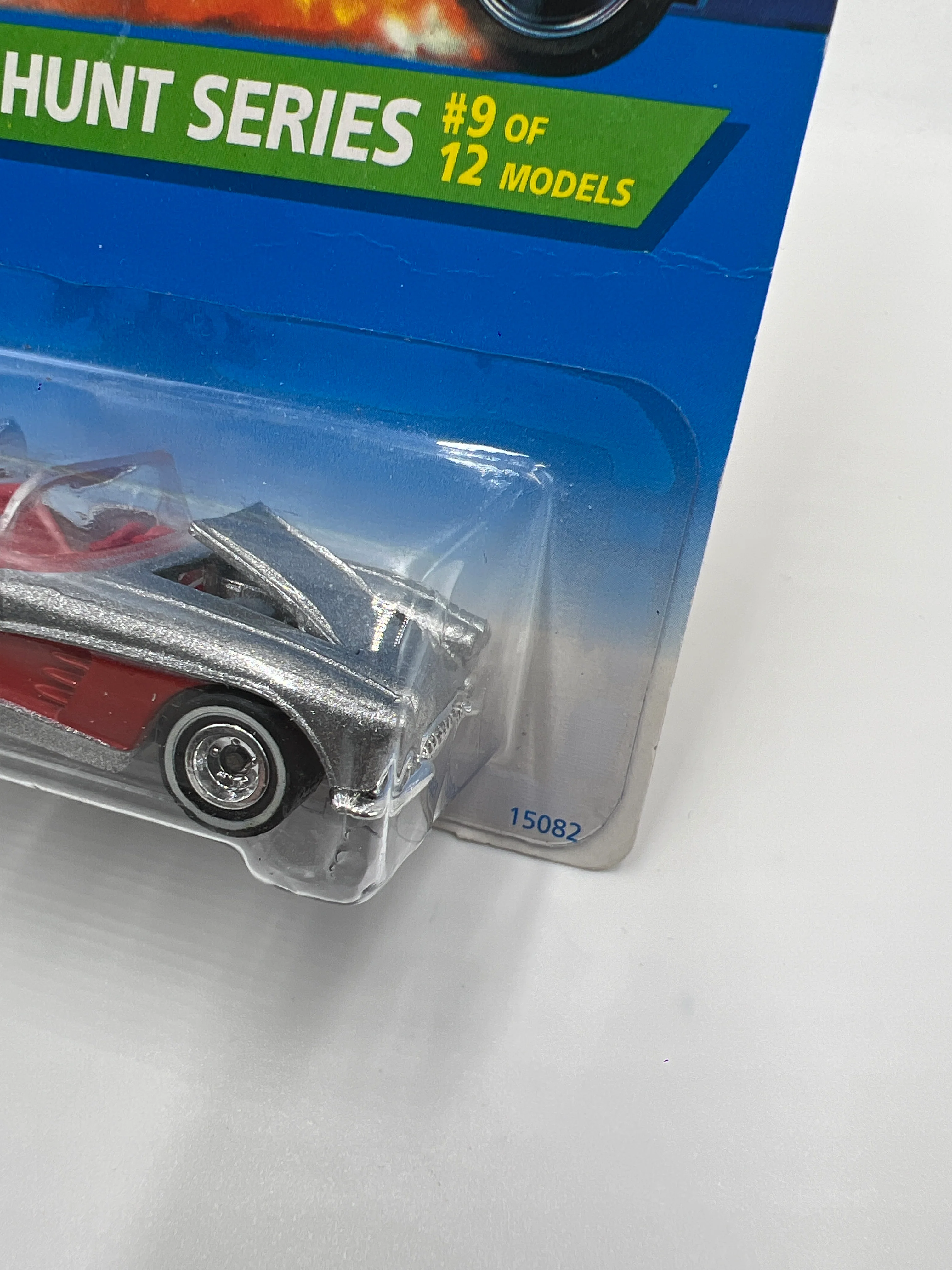 1996 Hot Wheels Treasure Hunt #436 58 Corvette Silver/Red W/Protector - Image 4