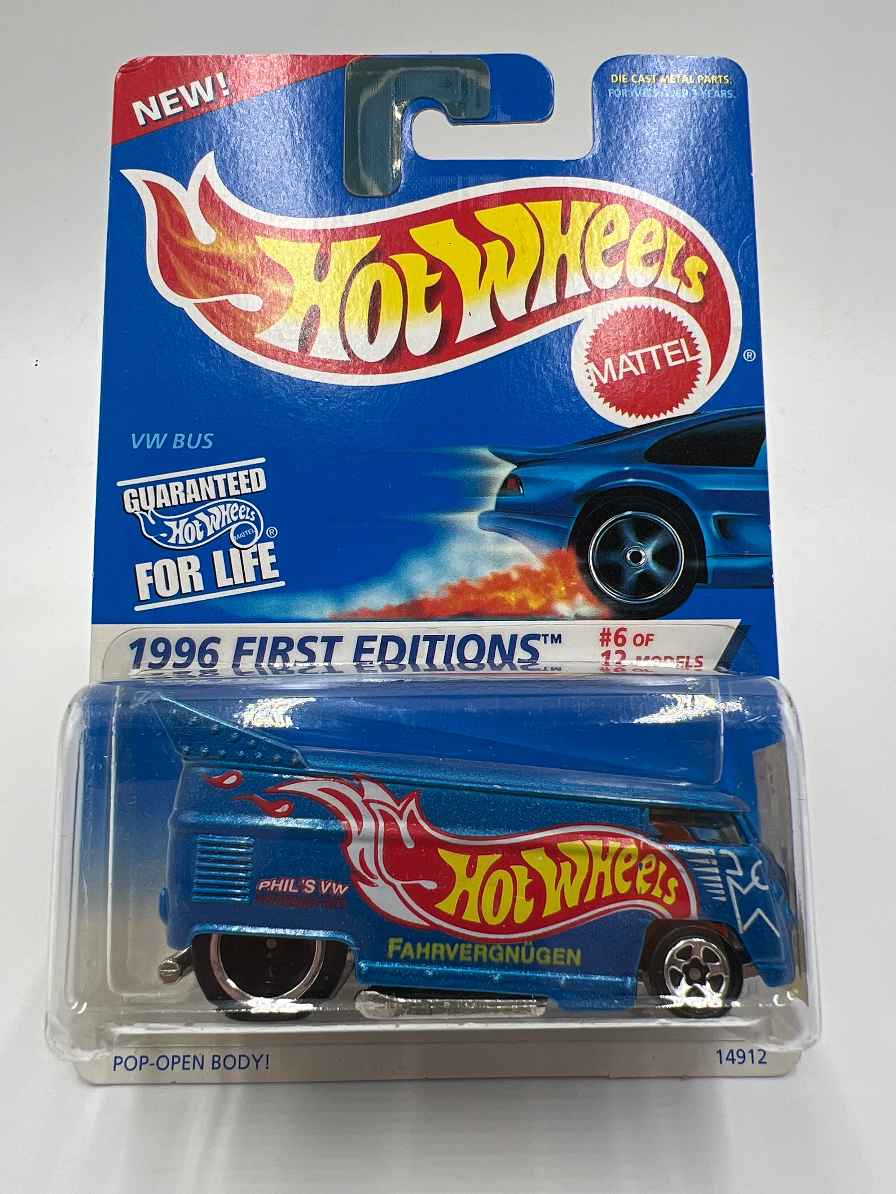 1996 Hot Wheels First Editions #372 VW Bus Blue W/Protector - Image 2