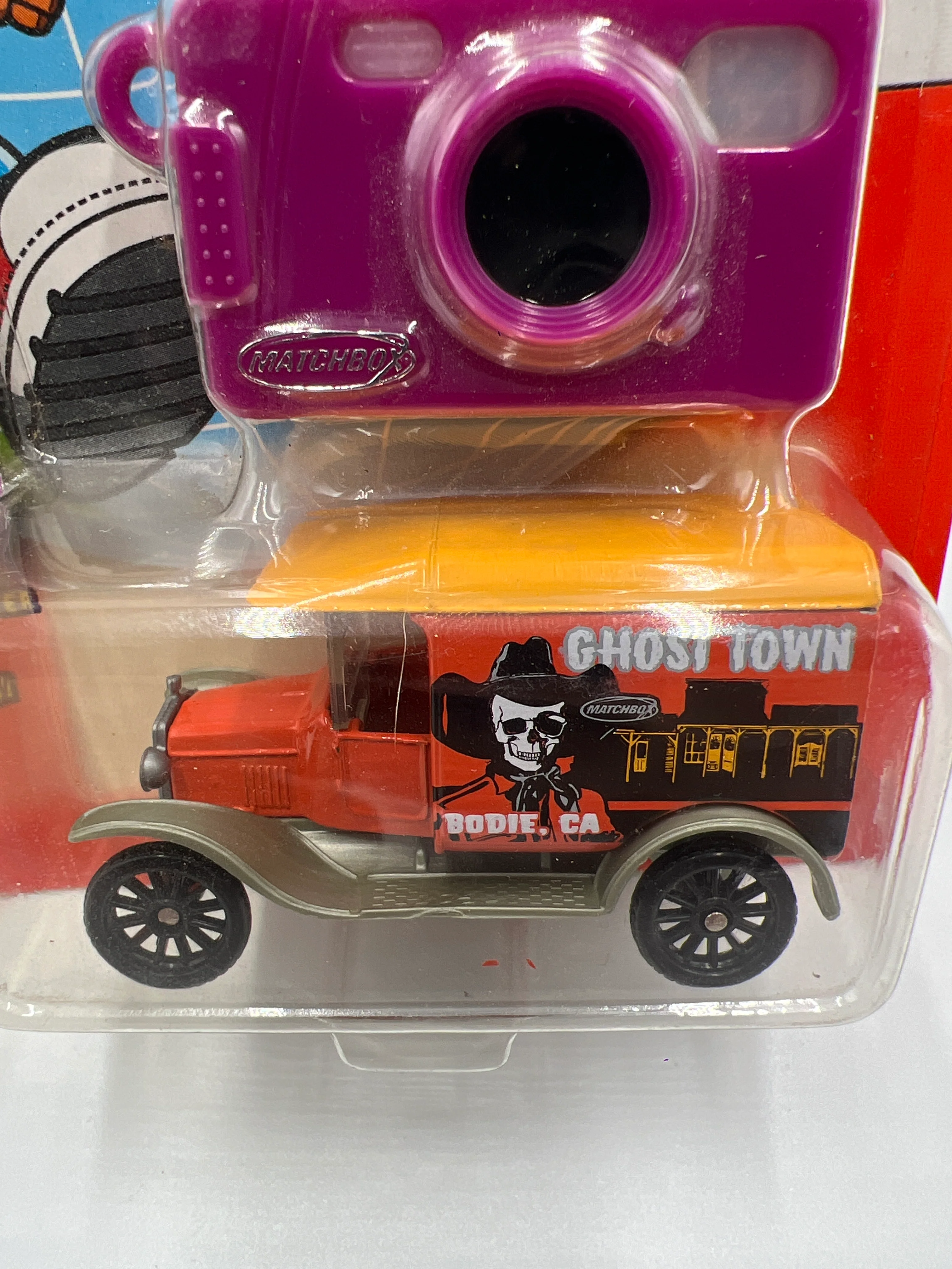 2003 Matchbox Around The World #16 Ghost Town 1921 Model T Ford Orange (SR) - Image 3