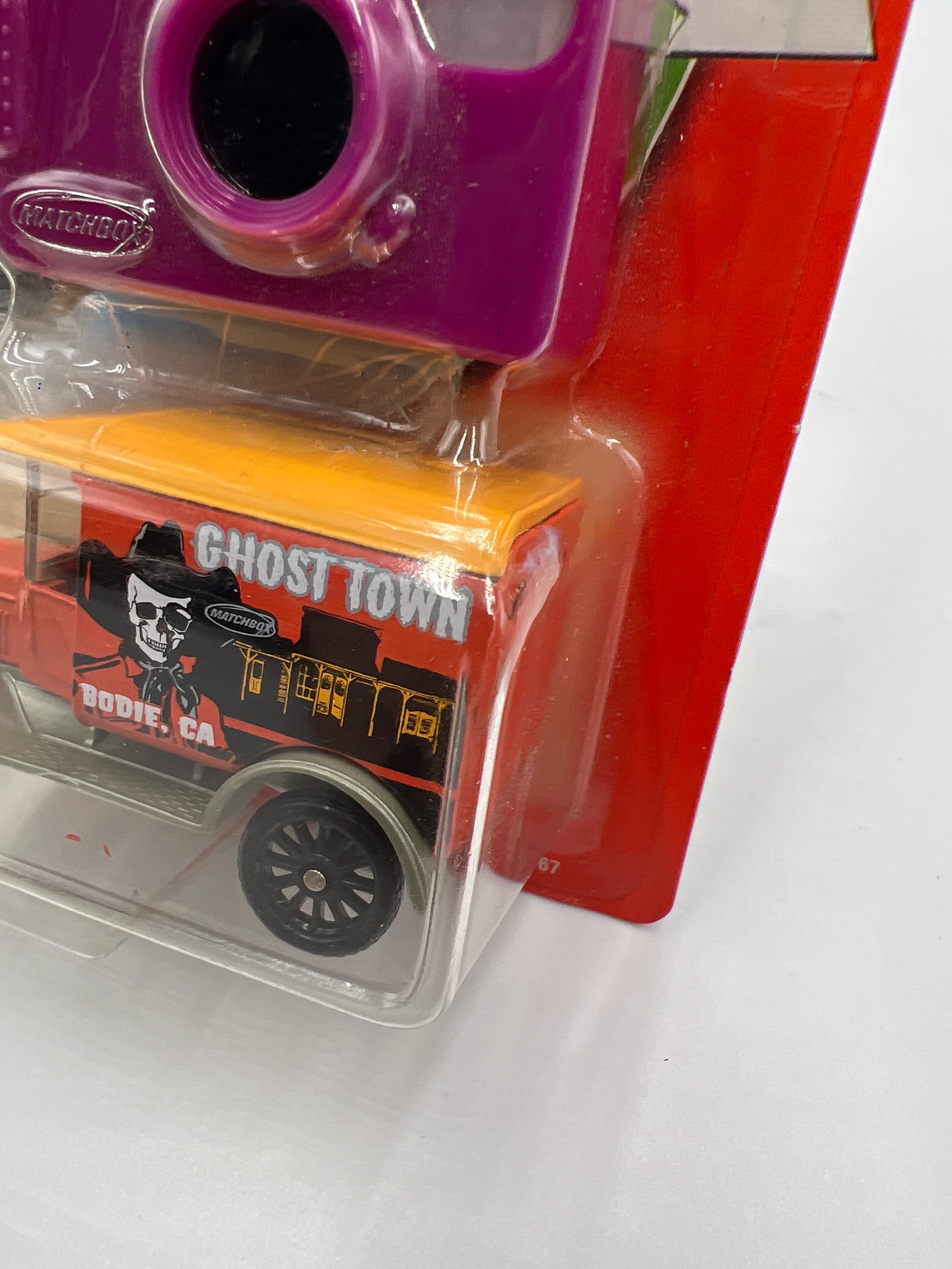 2003 Matchbox Around The World #16 Ghost Town 1921 Model T Ford Orange (SR) - Image 4