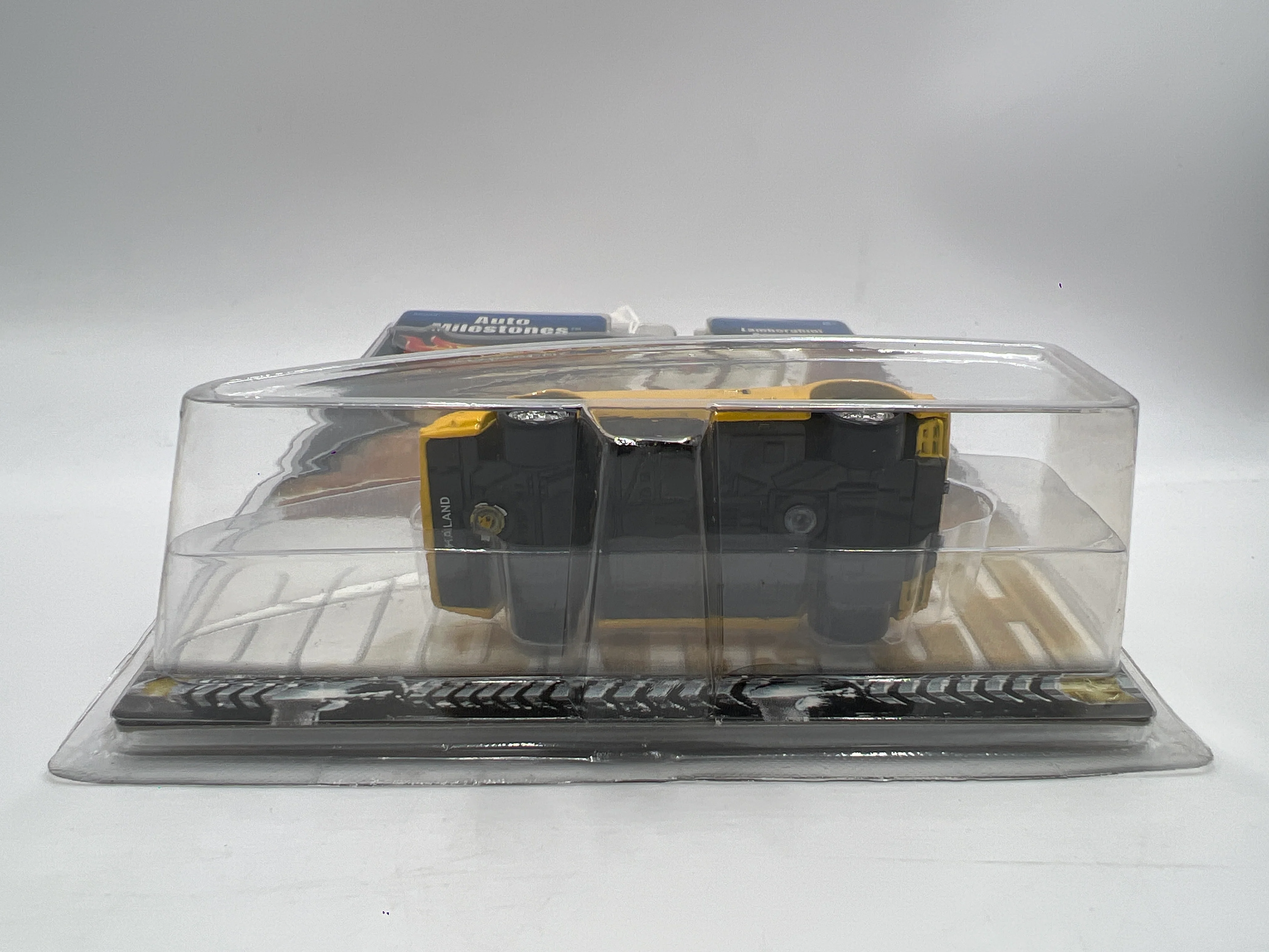 2002 Hot Wheels Auto Milestones Lamborghini Countach Yellow SR - Image 5
