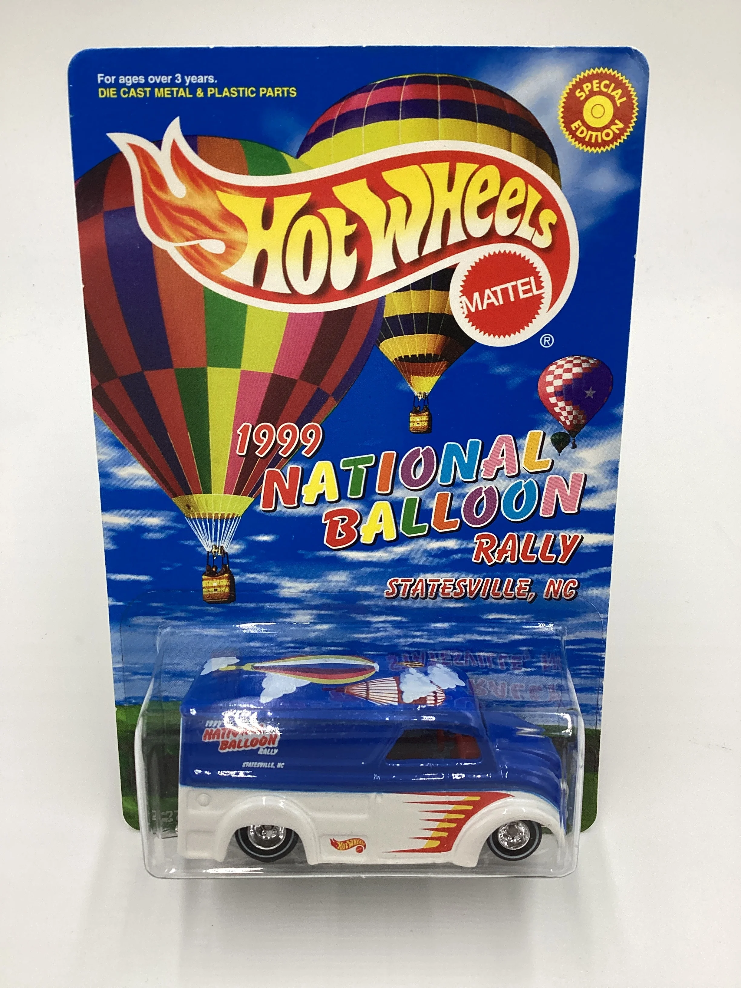 1999 Hot Wheels National Ballon Rally NC Dairy Delivery White/Blue W/Protector SR - Image 2