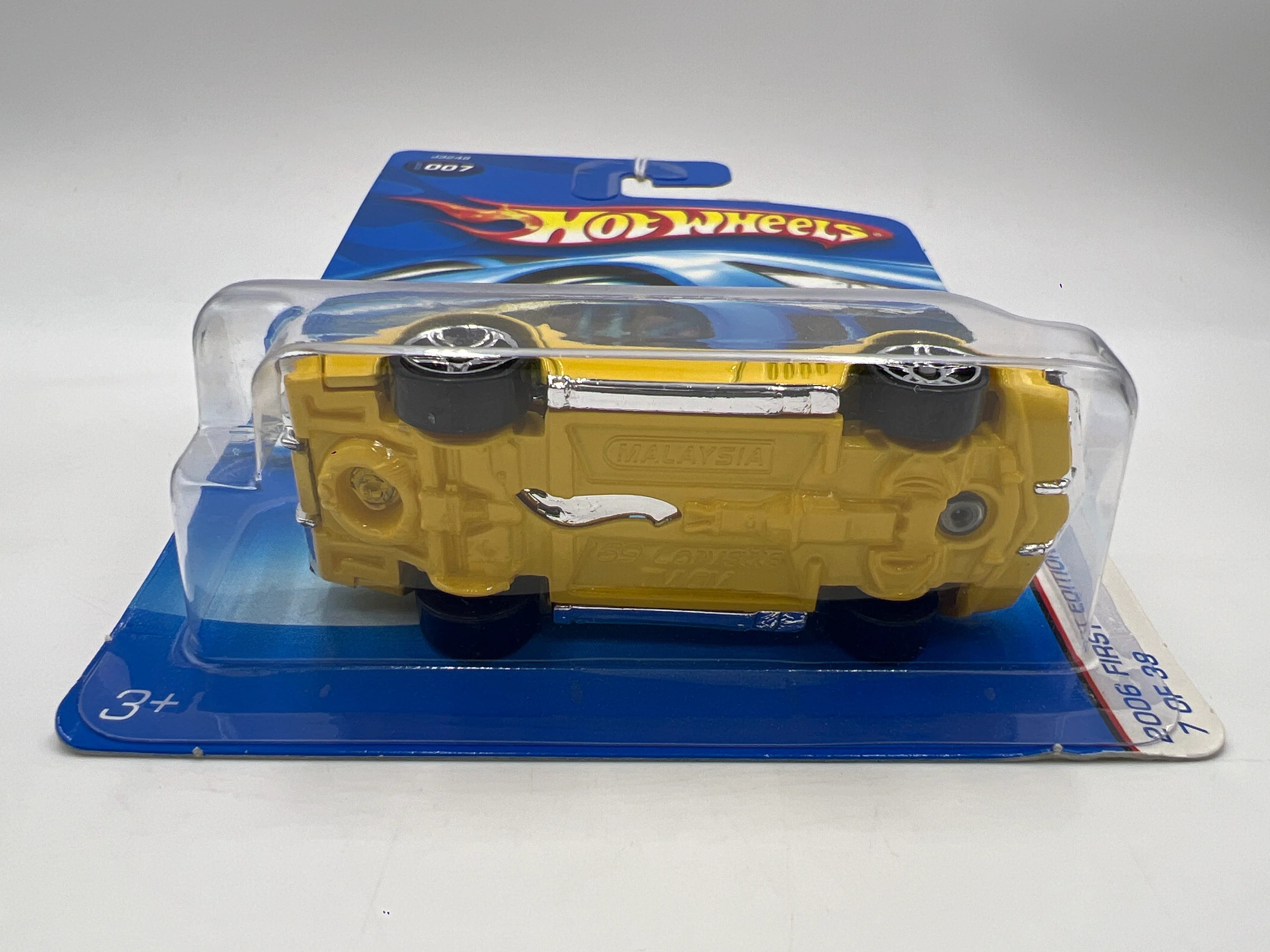 2006 Hot Wheels First Editions #7 69 Corvette Yellow 15F - Image 6