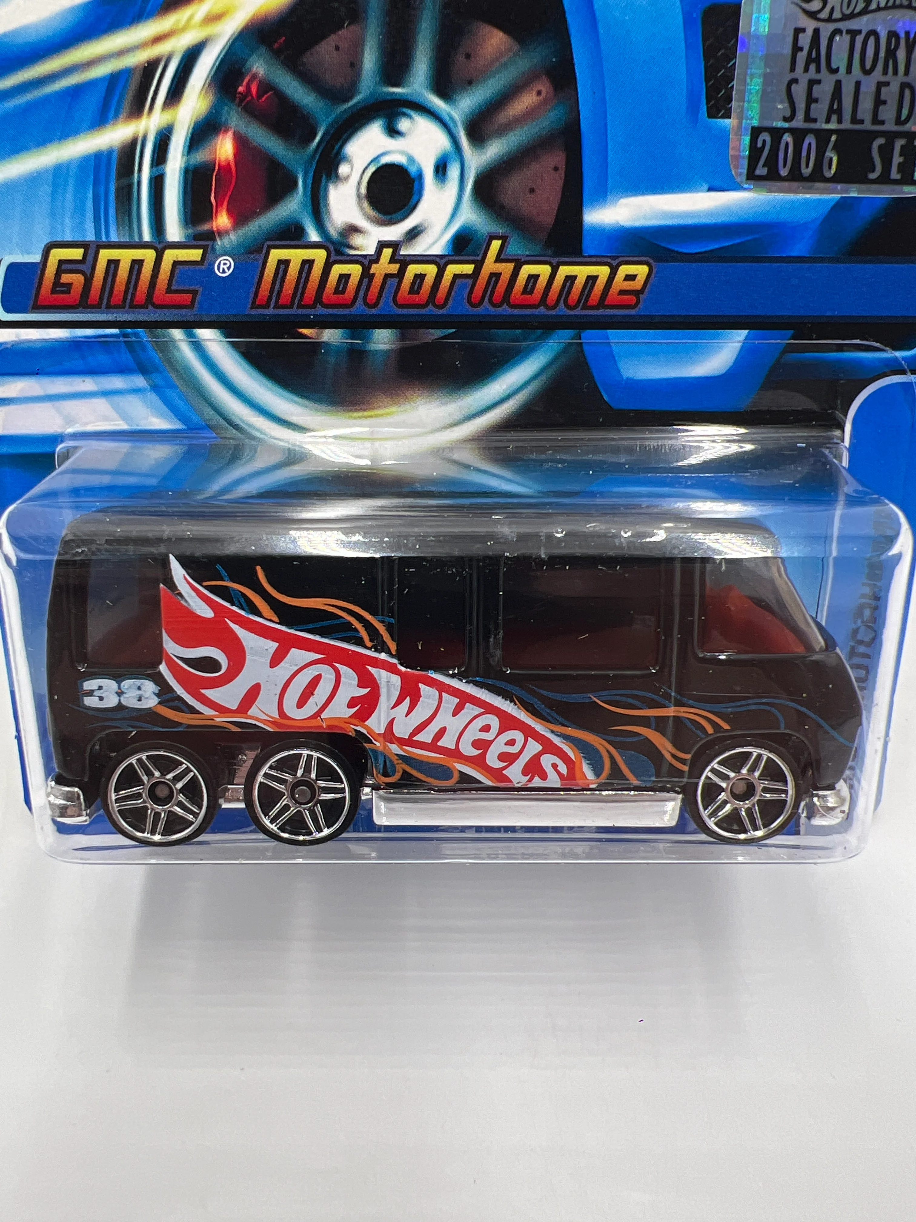 2006 Hot Wheels Factory Sealed #208 GMC Motorhome Black W/PR5 Wheels 238H - Image 2