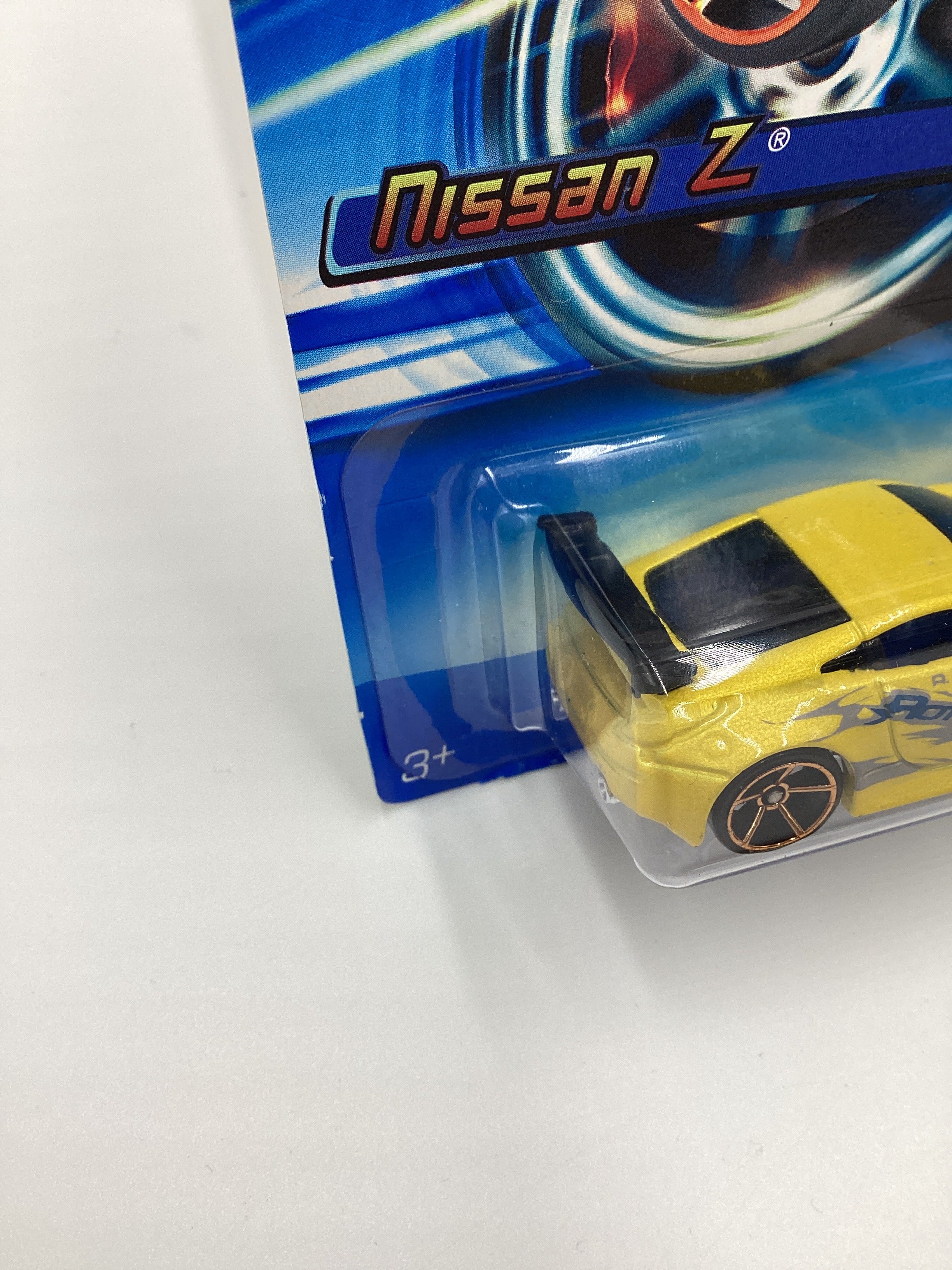 2006 Hot Wheels First Editions #019 Nissan Z Yellow FTE 82A - Image 5