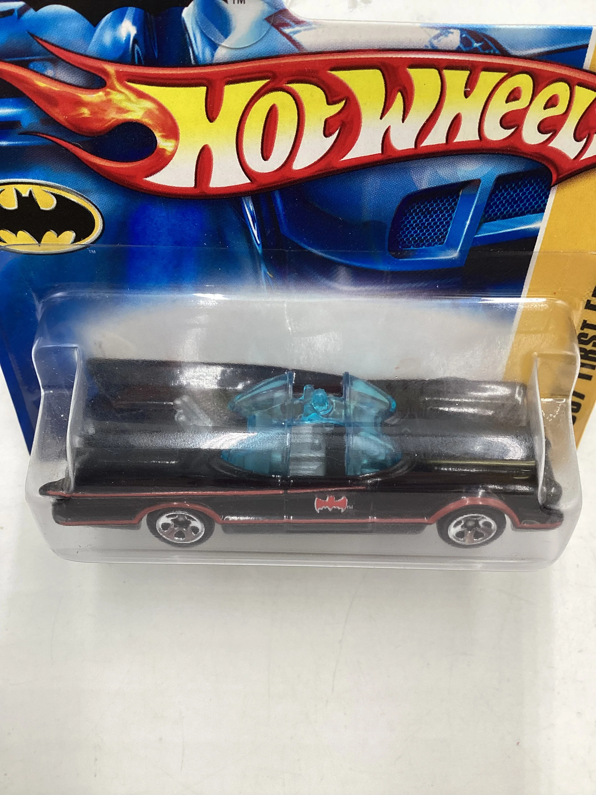 2007 Hot Wheels #015 Short Card TV Batmobile 119E - Image 6