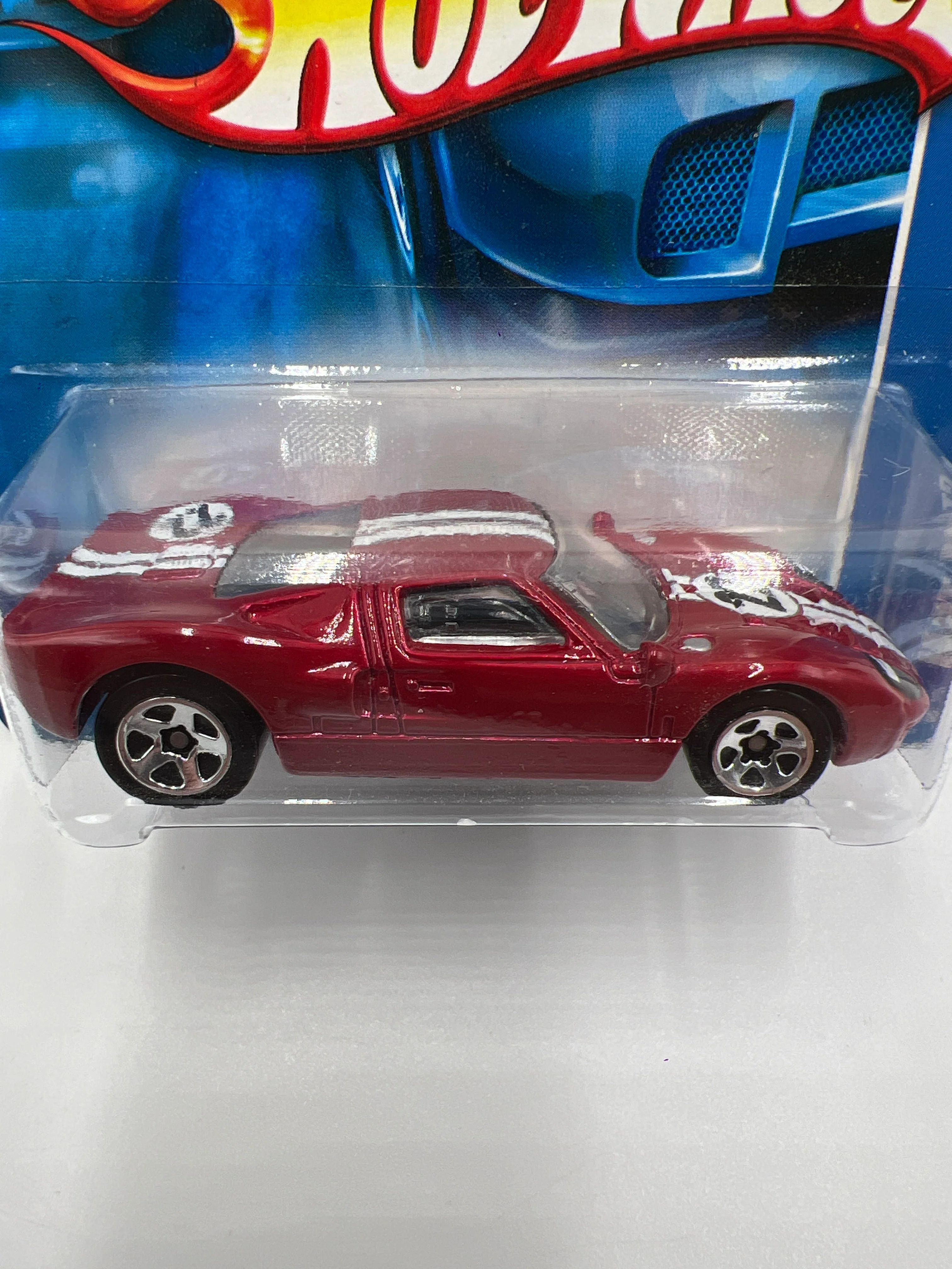 2007 Hot Wheels Stars #134 Short Card Ford GT-40 Red 24A - Image 3